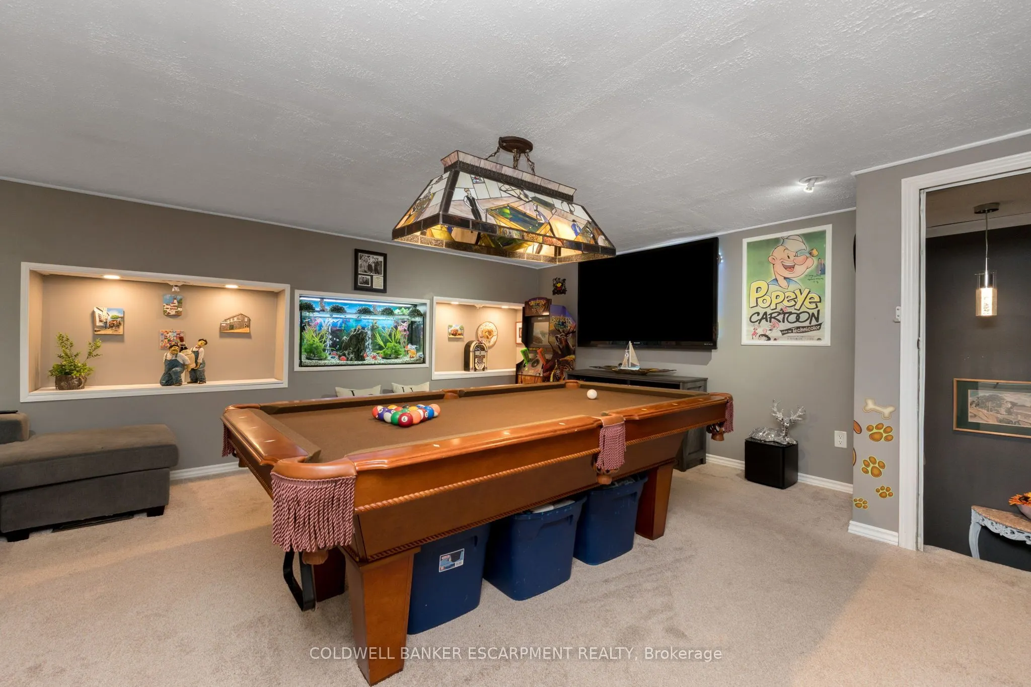 256 Landsborough Avenue S