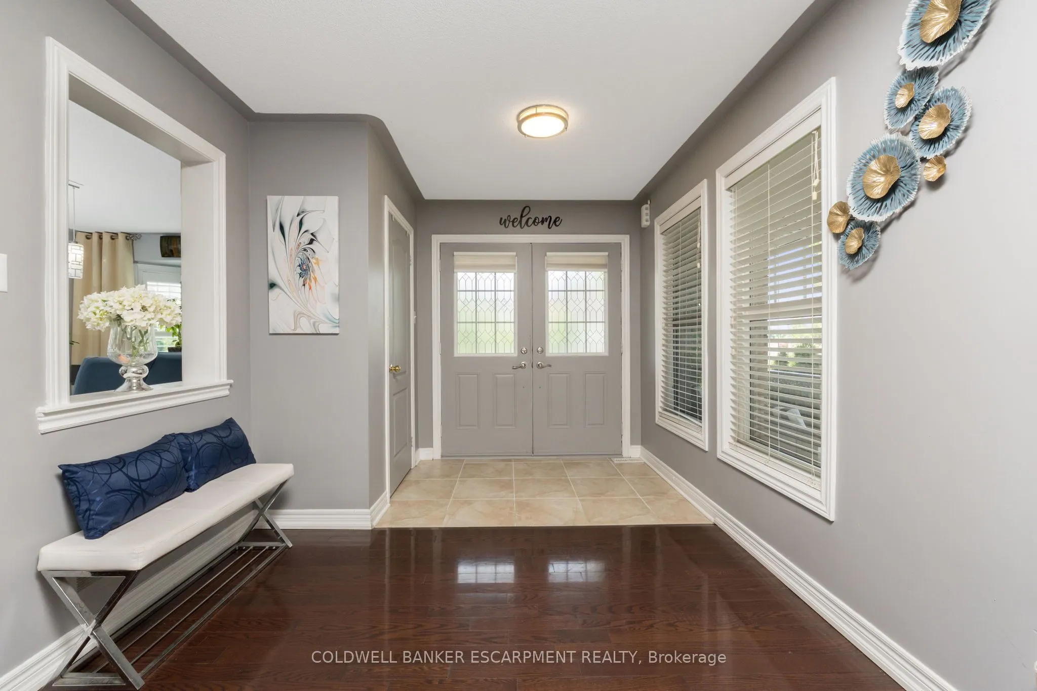 256 Landsborough Avenue S