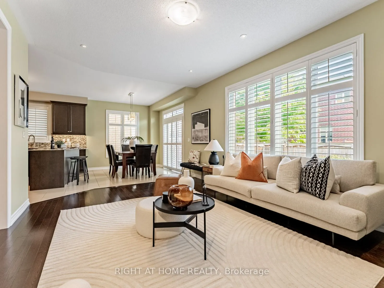 7 Mediterranean Crescent