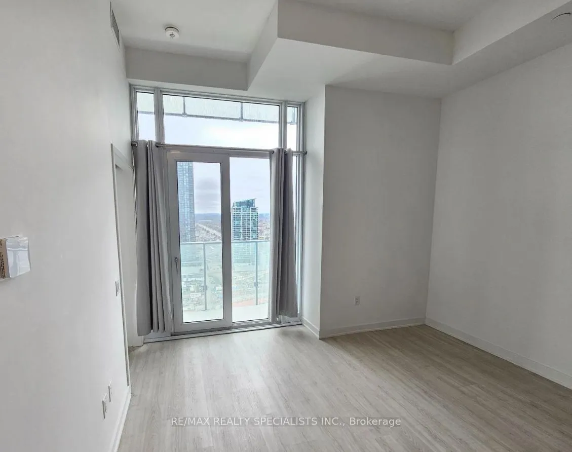 3900 Confederation Parkway, #211