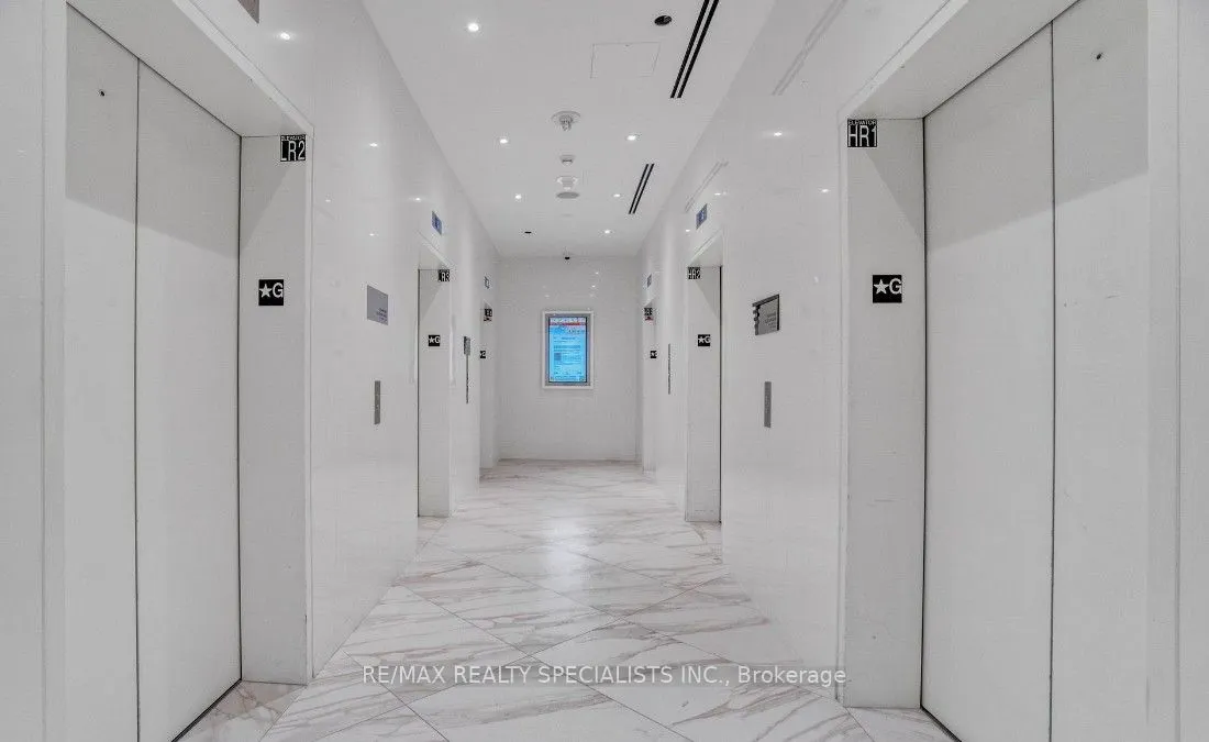 3900 Confederation Parkway, #211