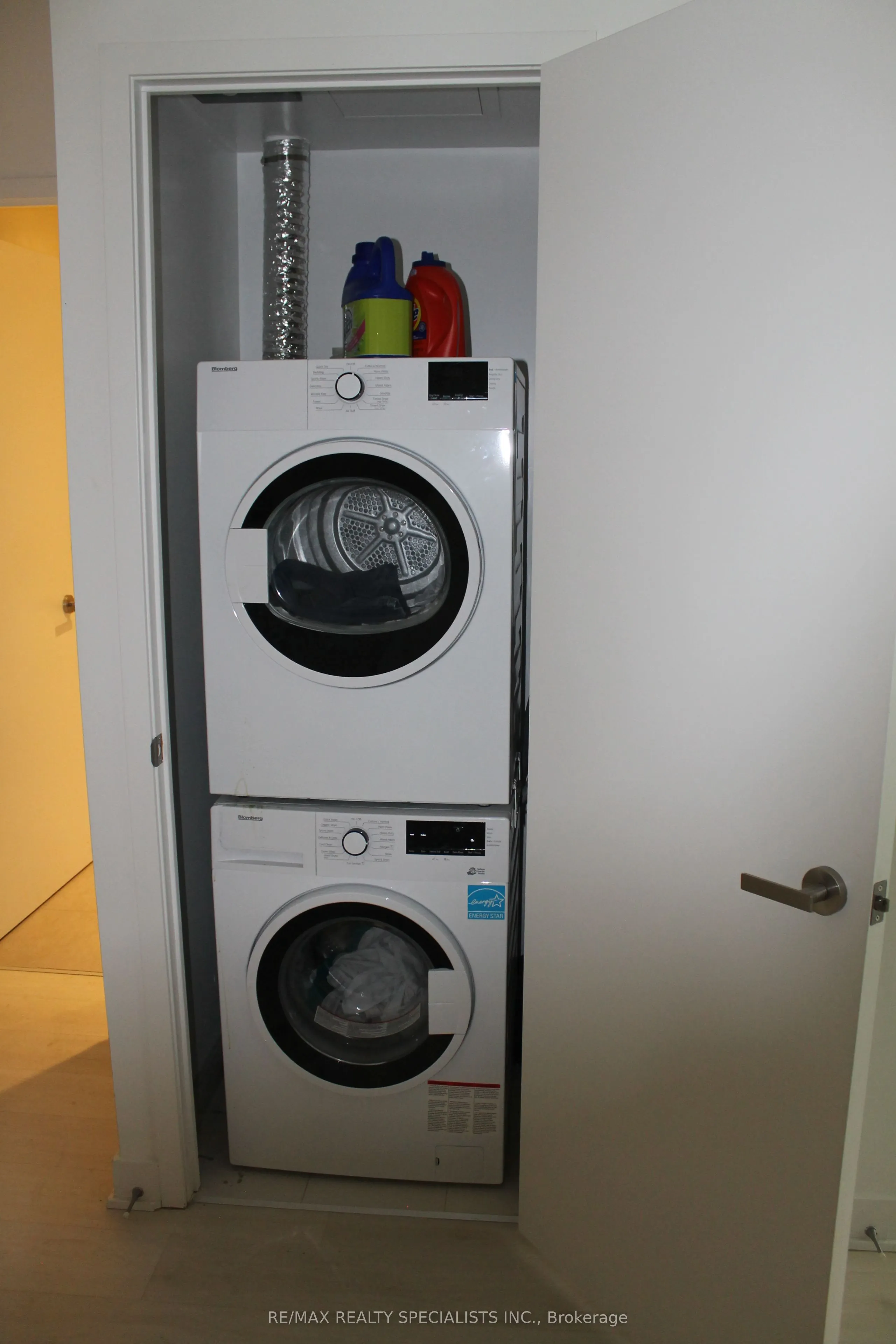 3900 Confederation Parkway, #211