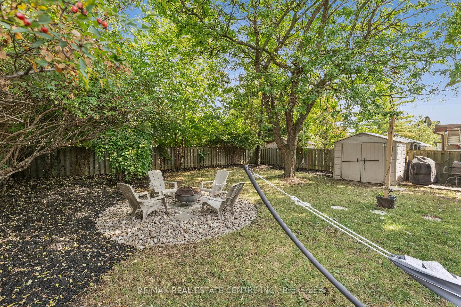 102 Rutherford Road N