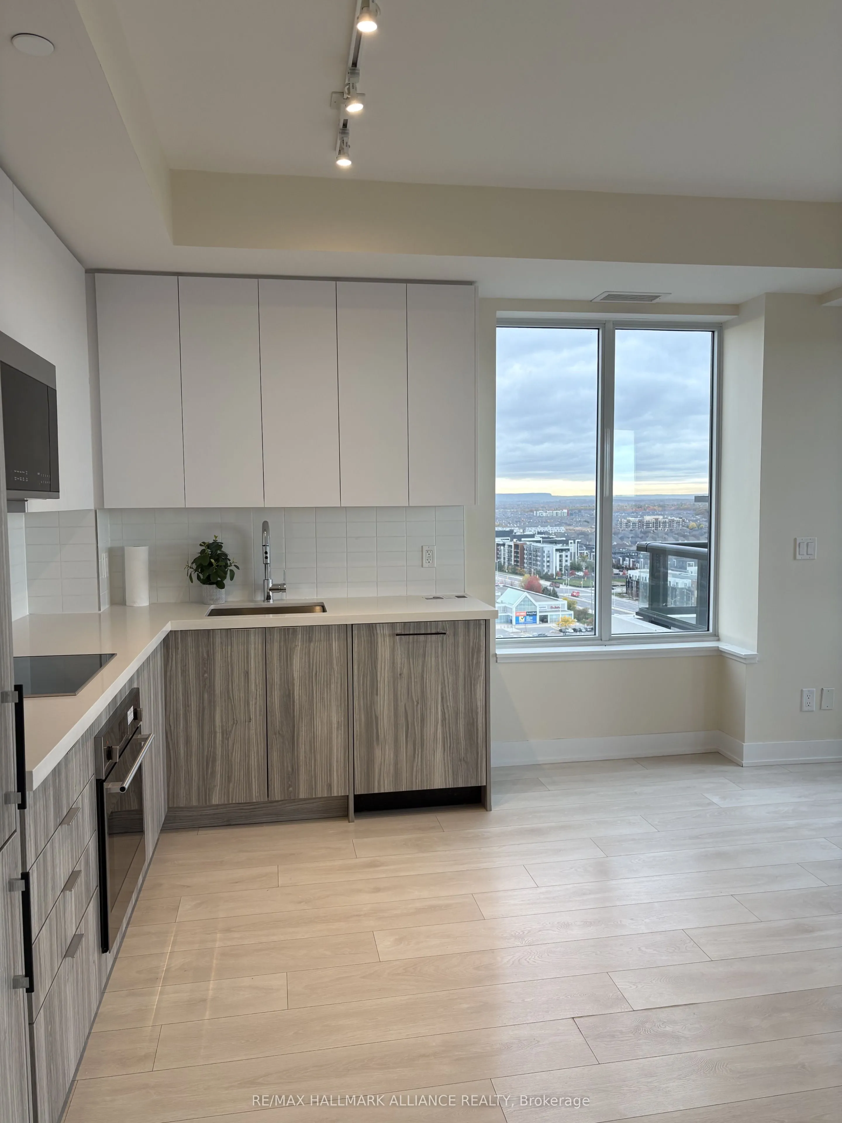 297 Oak Walk Drive, #1804