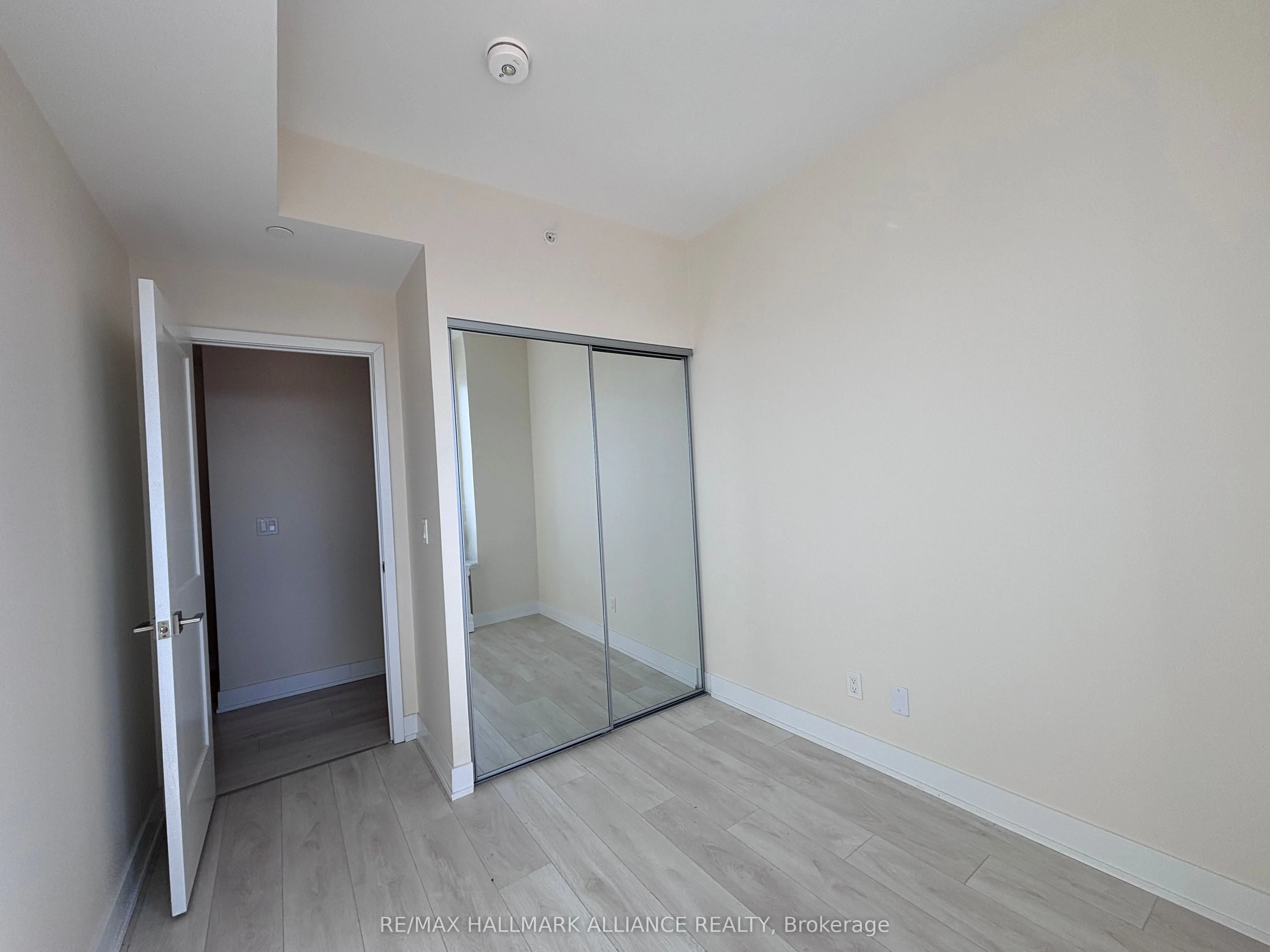 297 Oak Walk Drive, #1804