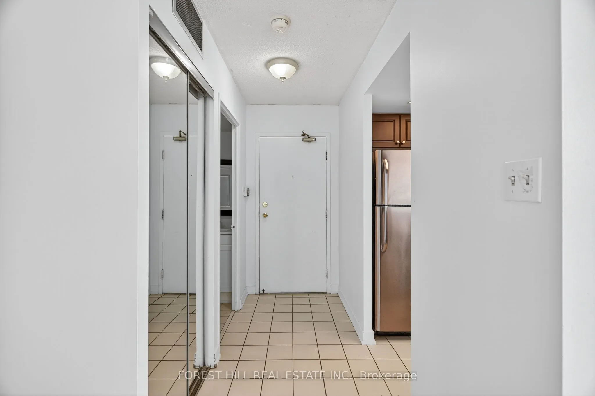 285 Enfield Place N, #210