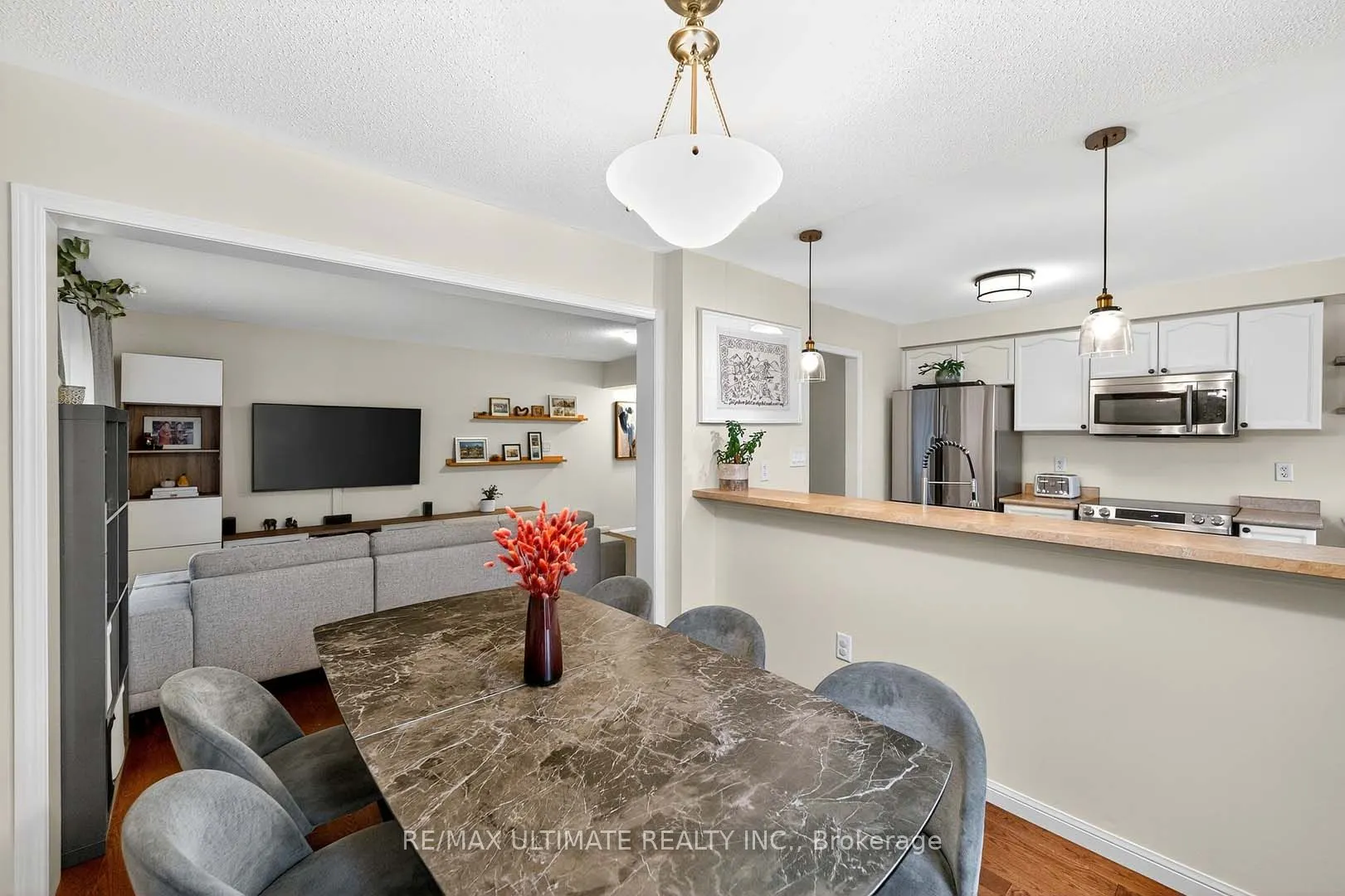 3056 Dewridge Avenue