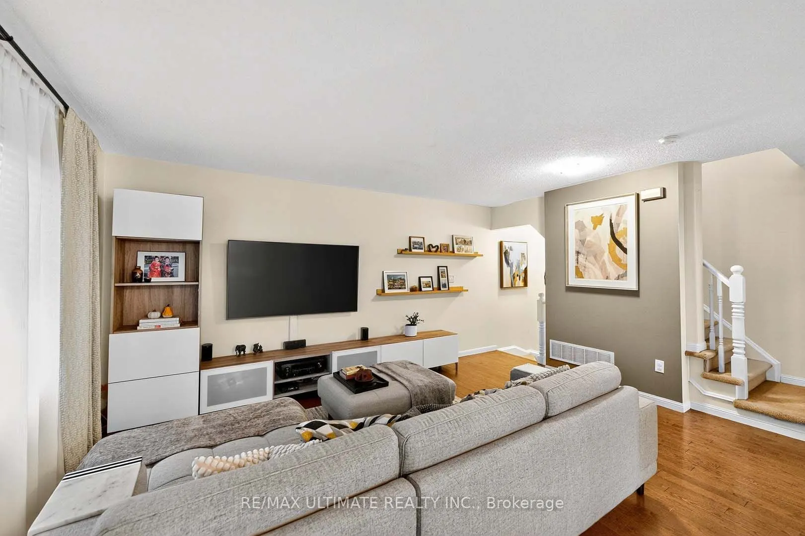 3056 Dewridge Avenue