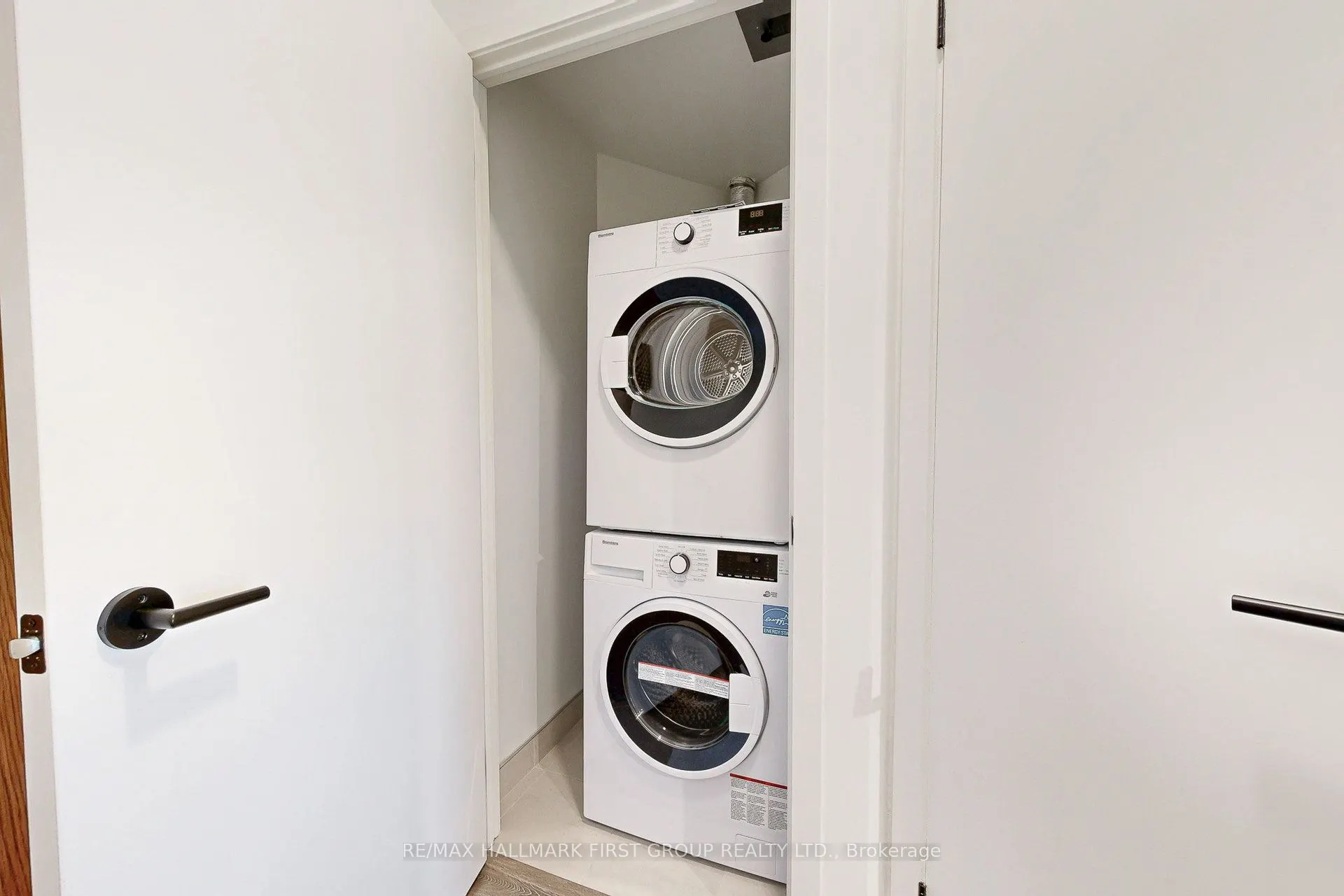 2495 Eglinton Avenue W, #1201