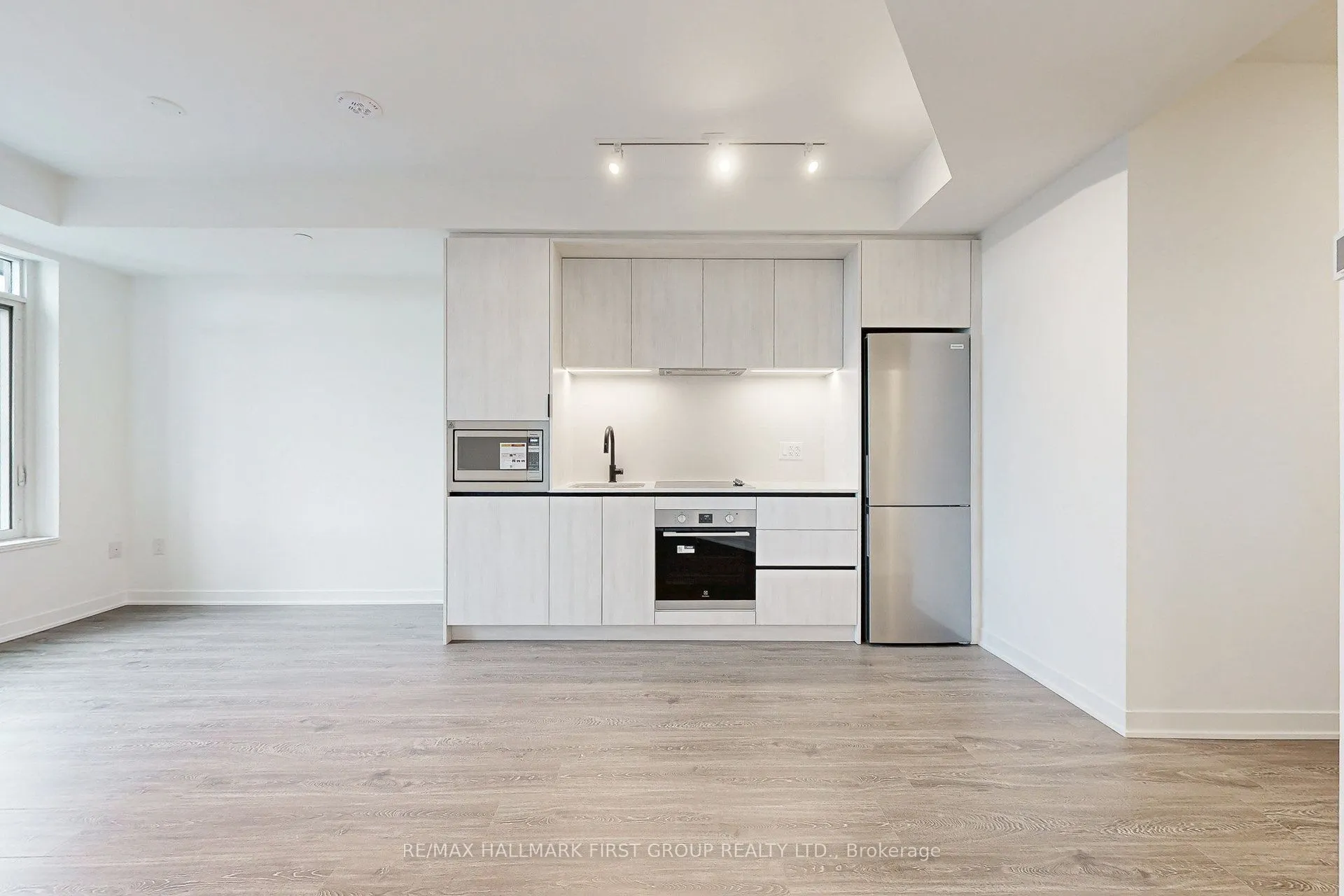 2495 Eglinton Avenue W, #1201