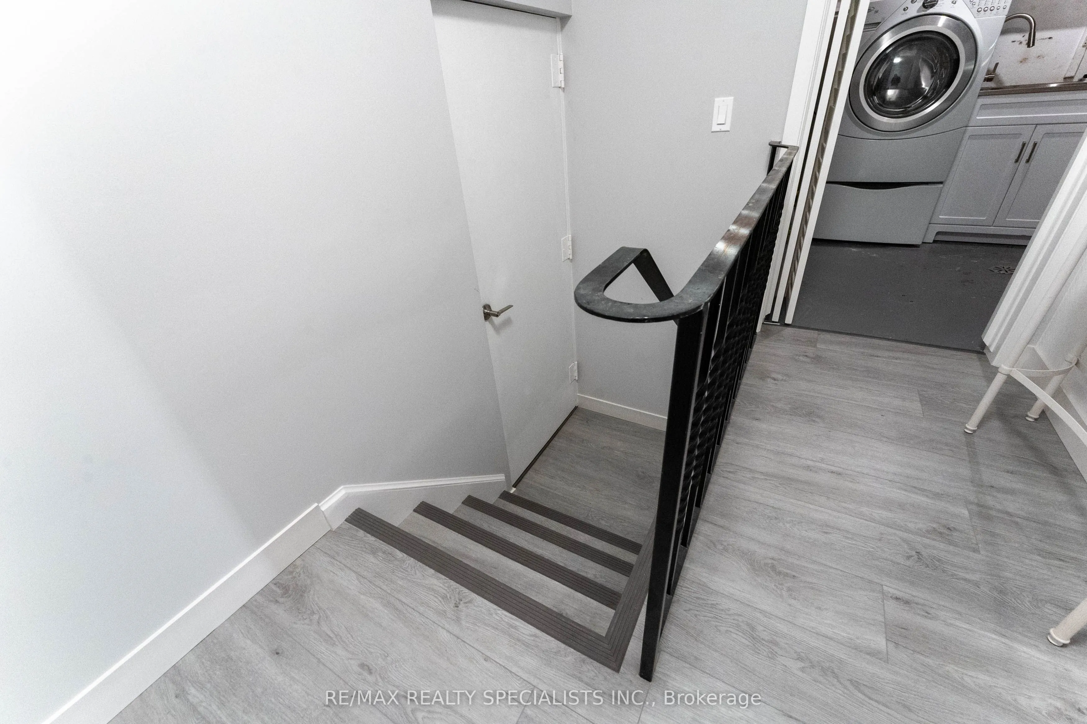 2252 Upper Middle Road, #6