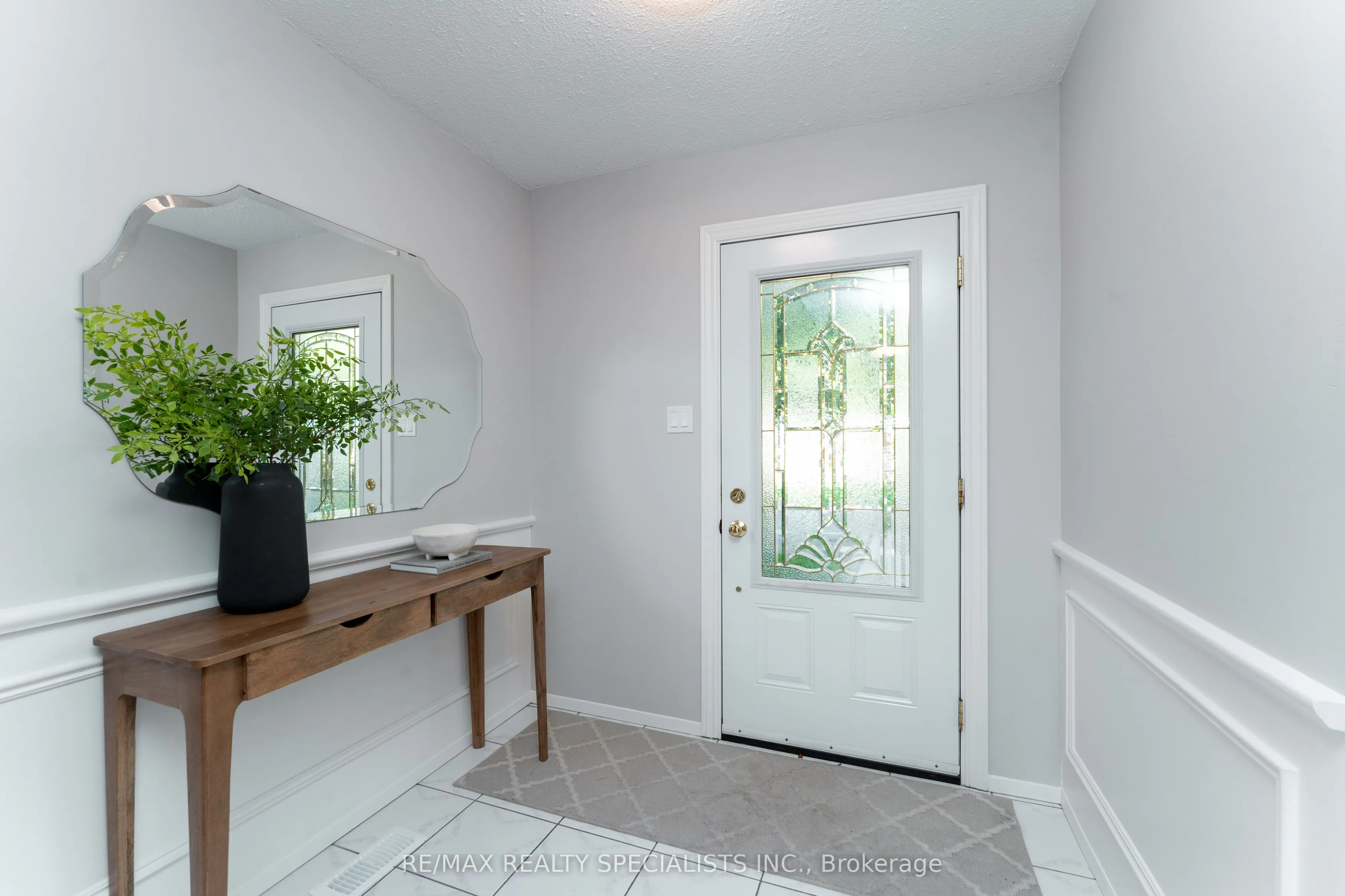 2252 Upper Middle Road, #6