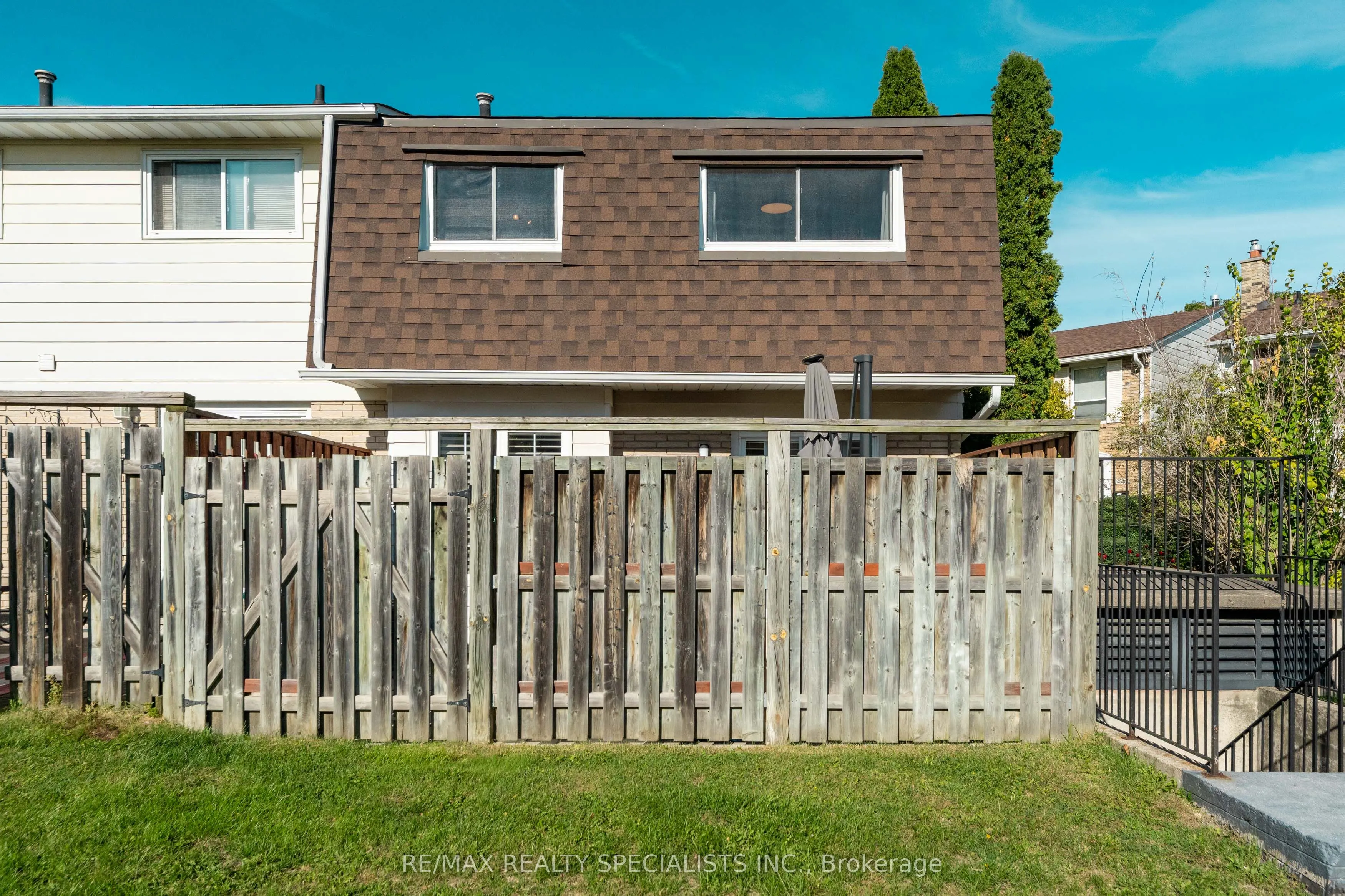 2252 Upper Middle Road, #6