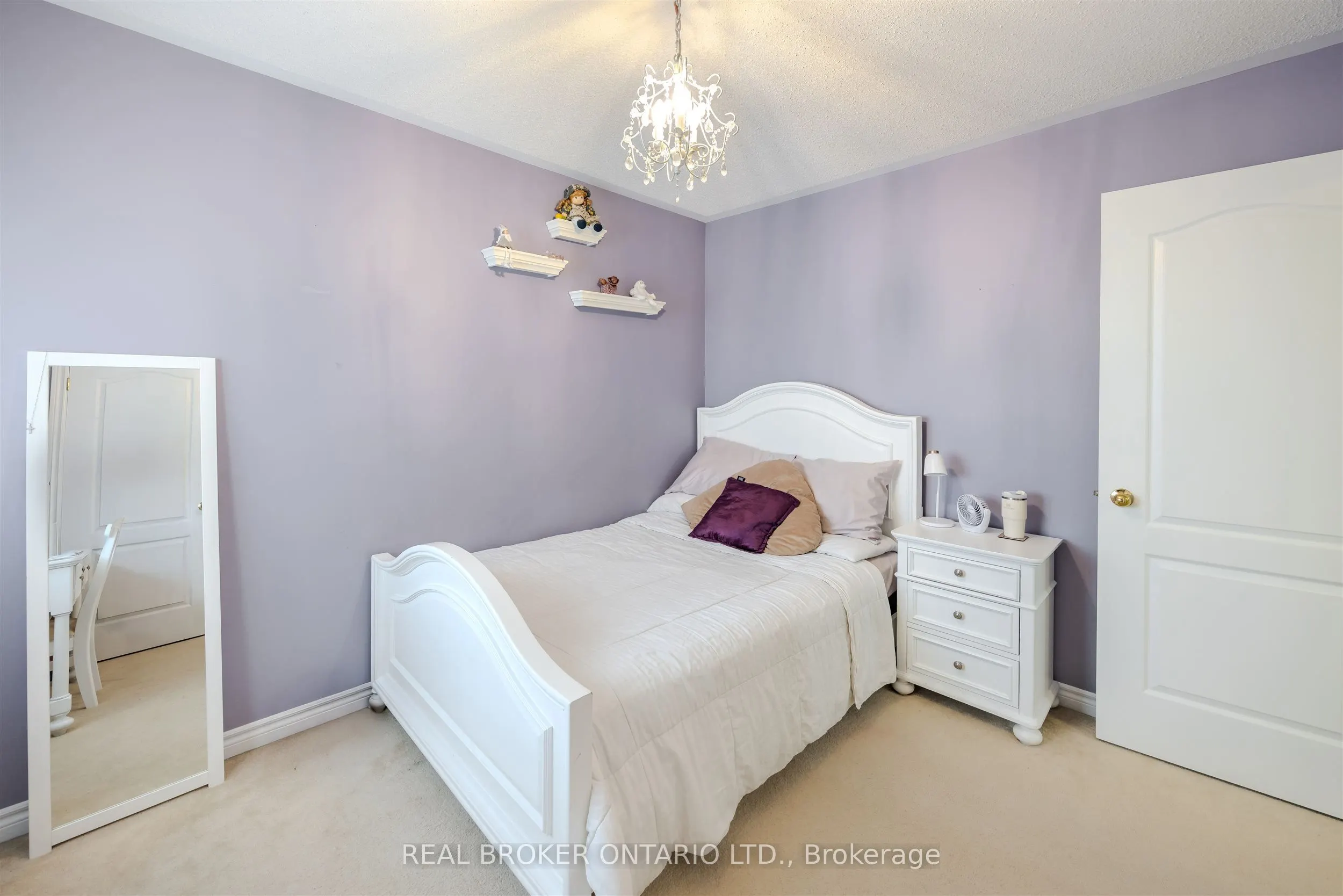 636 Serafini Crescent