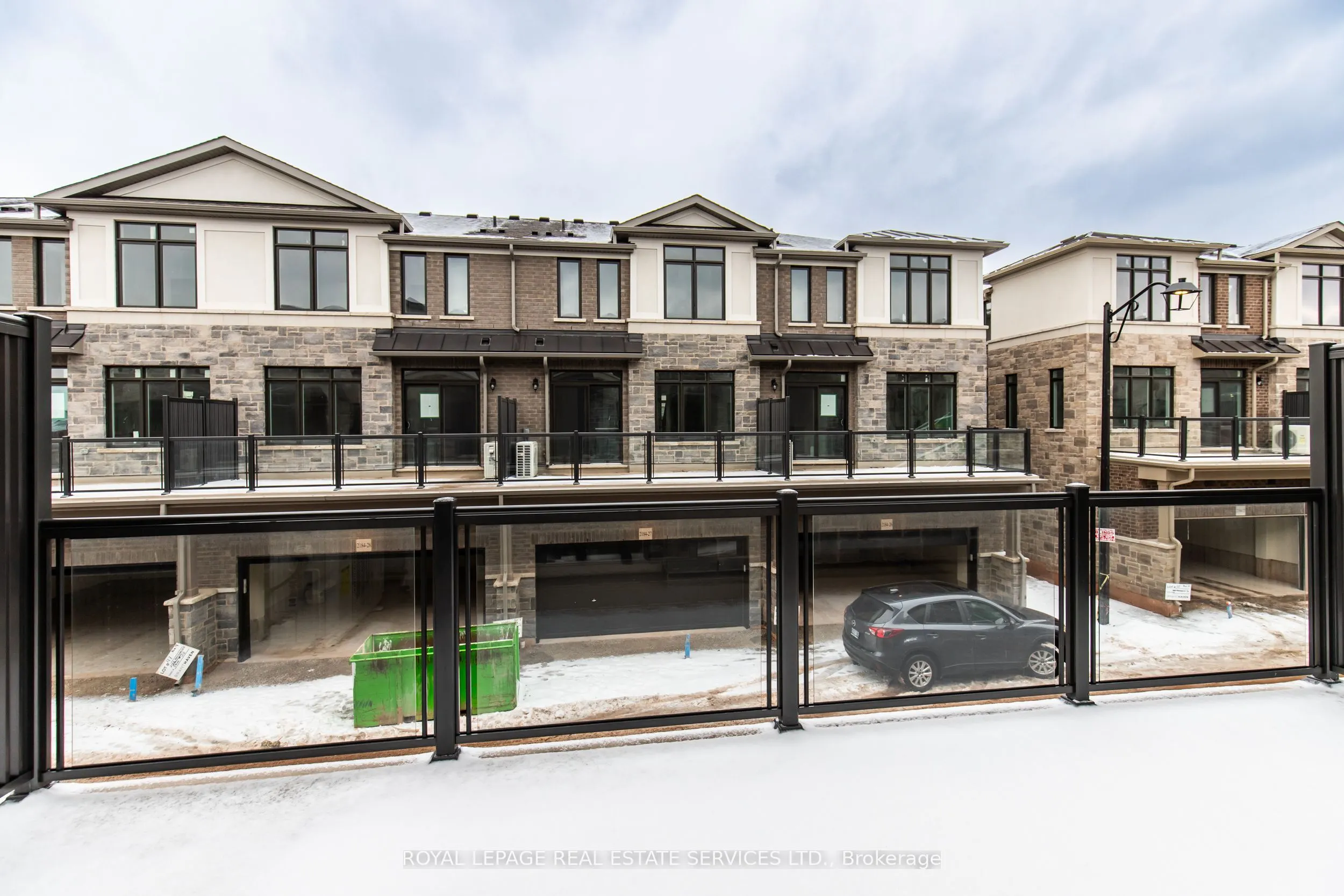 2733 Westoak Trails Boulevard