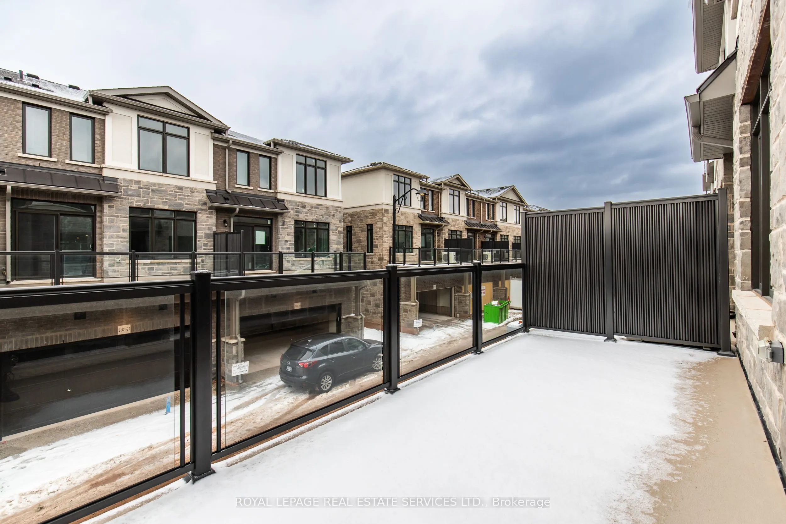 2733 Westoak Trails Boulevard