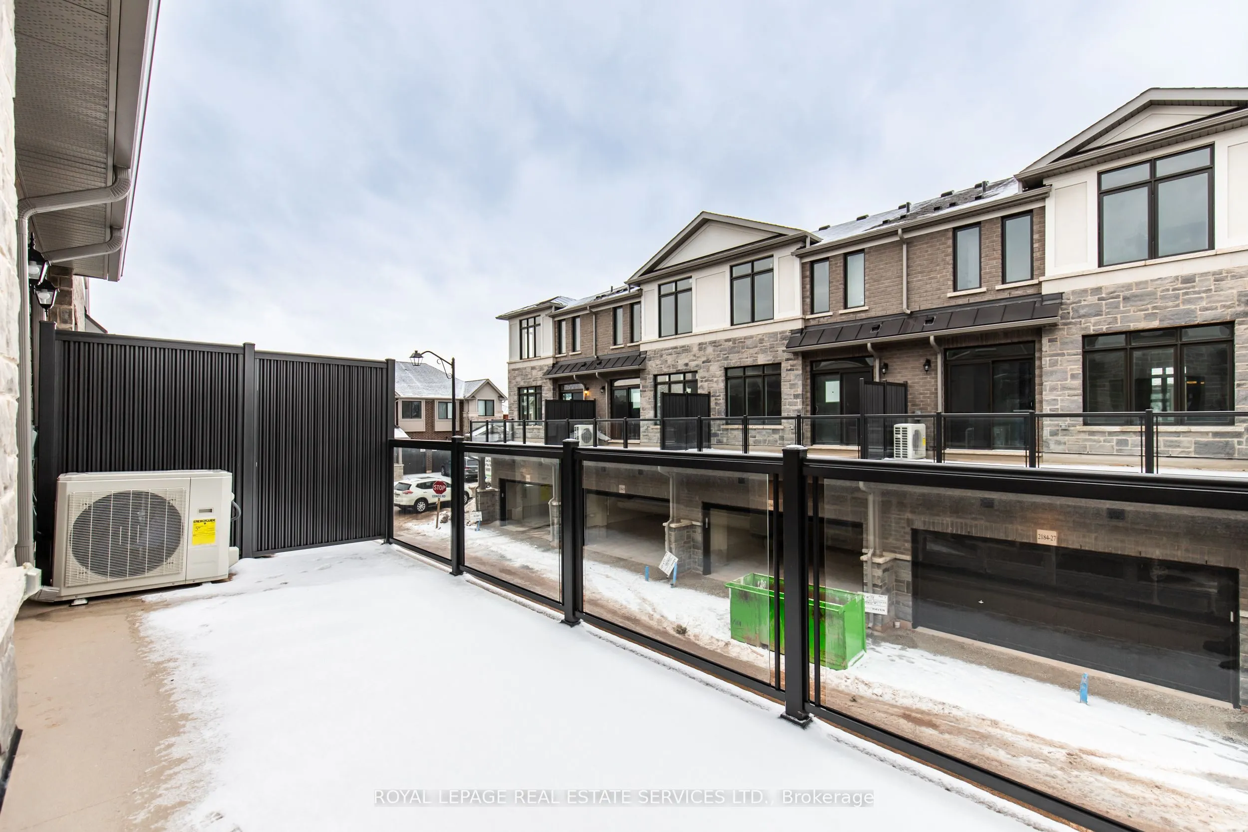 2733 Westoak Trails Boulevard