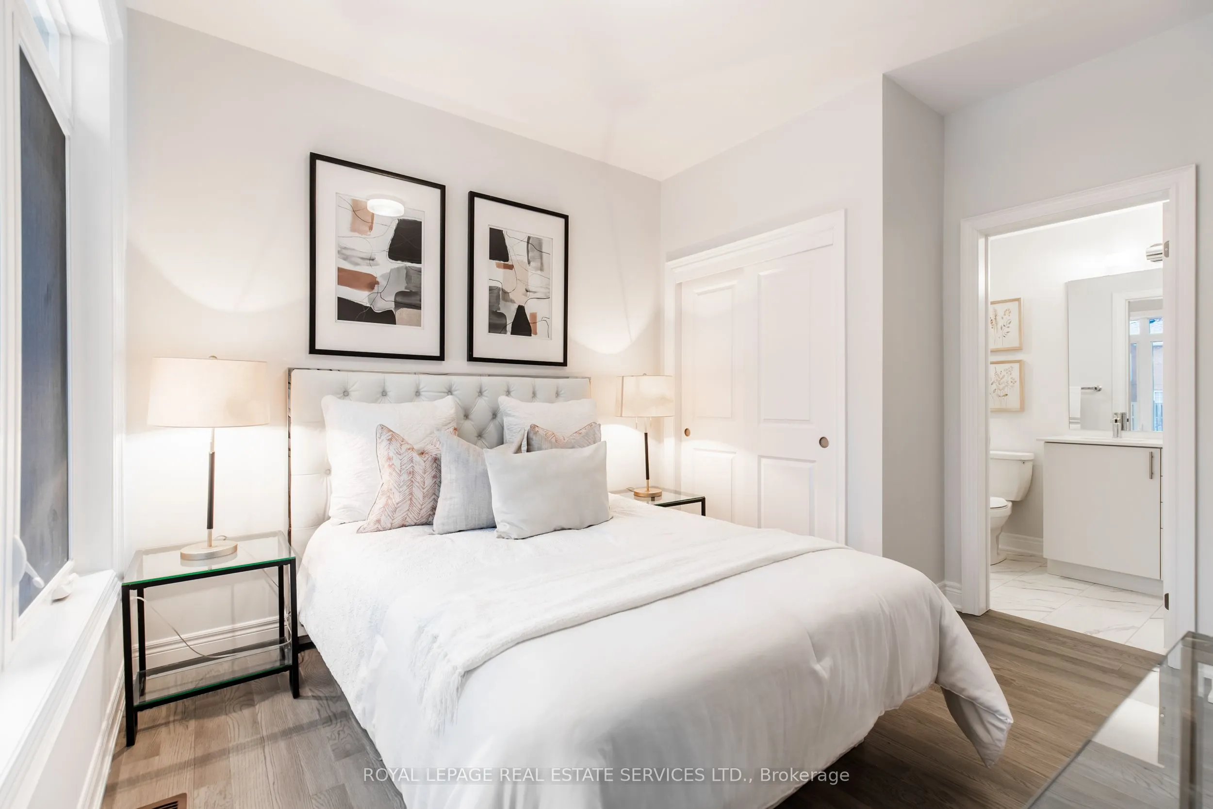 2733 Westoak Trails Boulevard