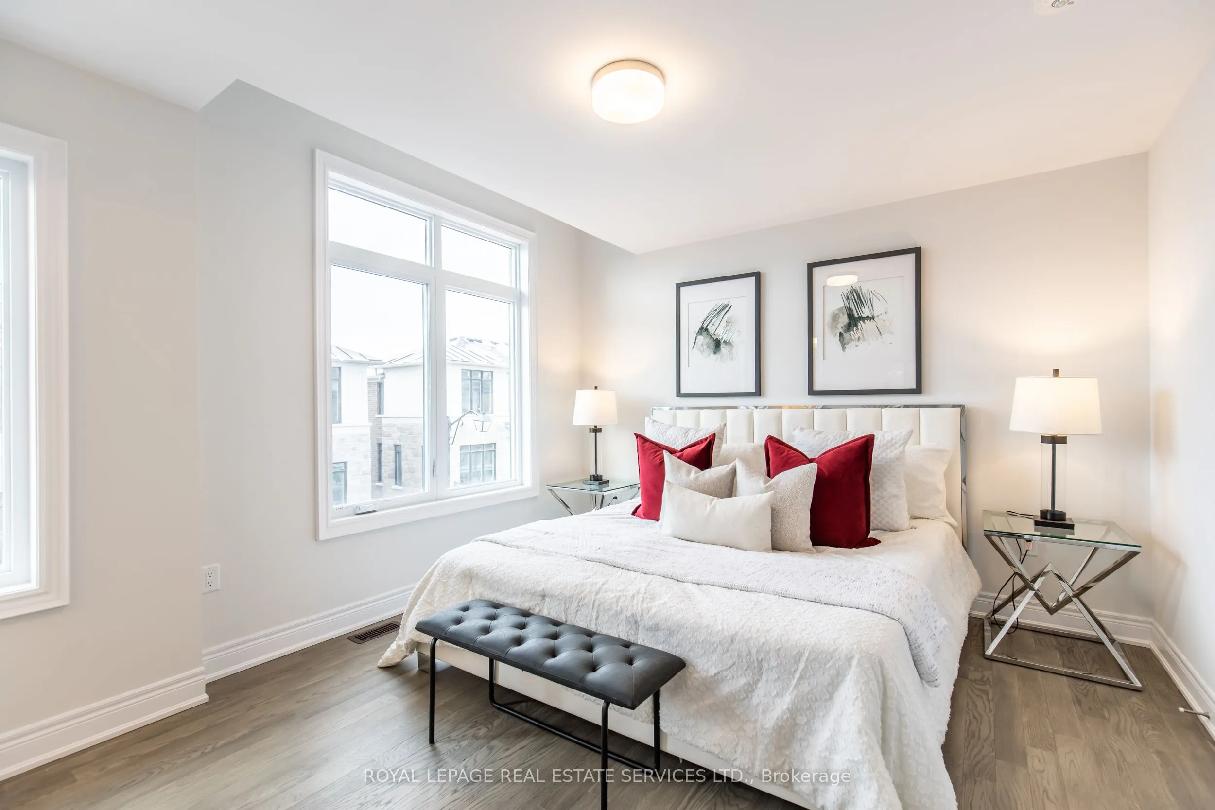 2733 Westoak Trails Boulevard