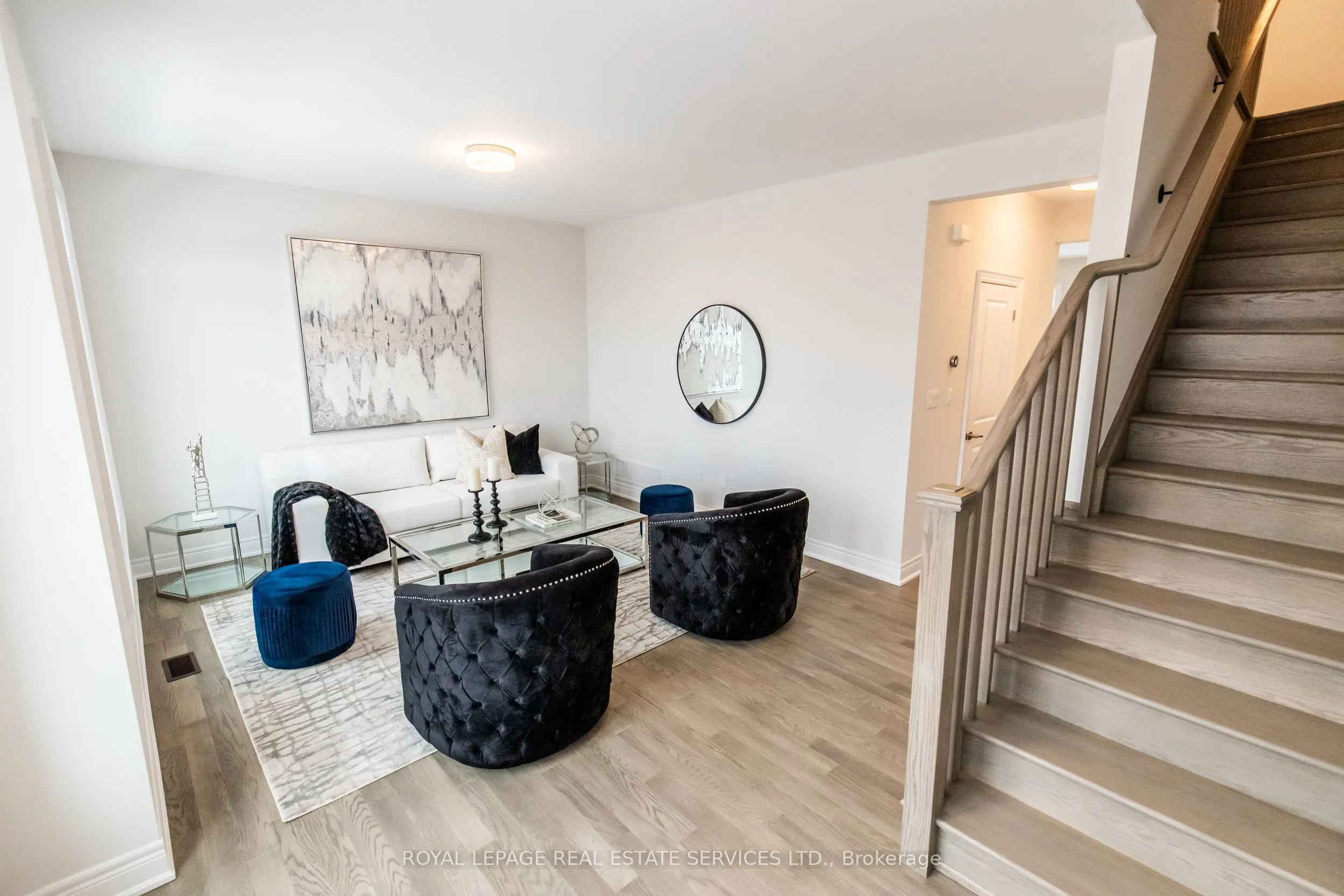 2733 Westoak Trails Boulevard