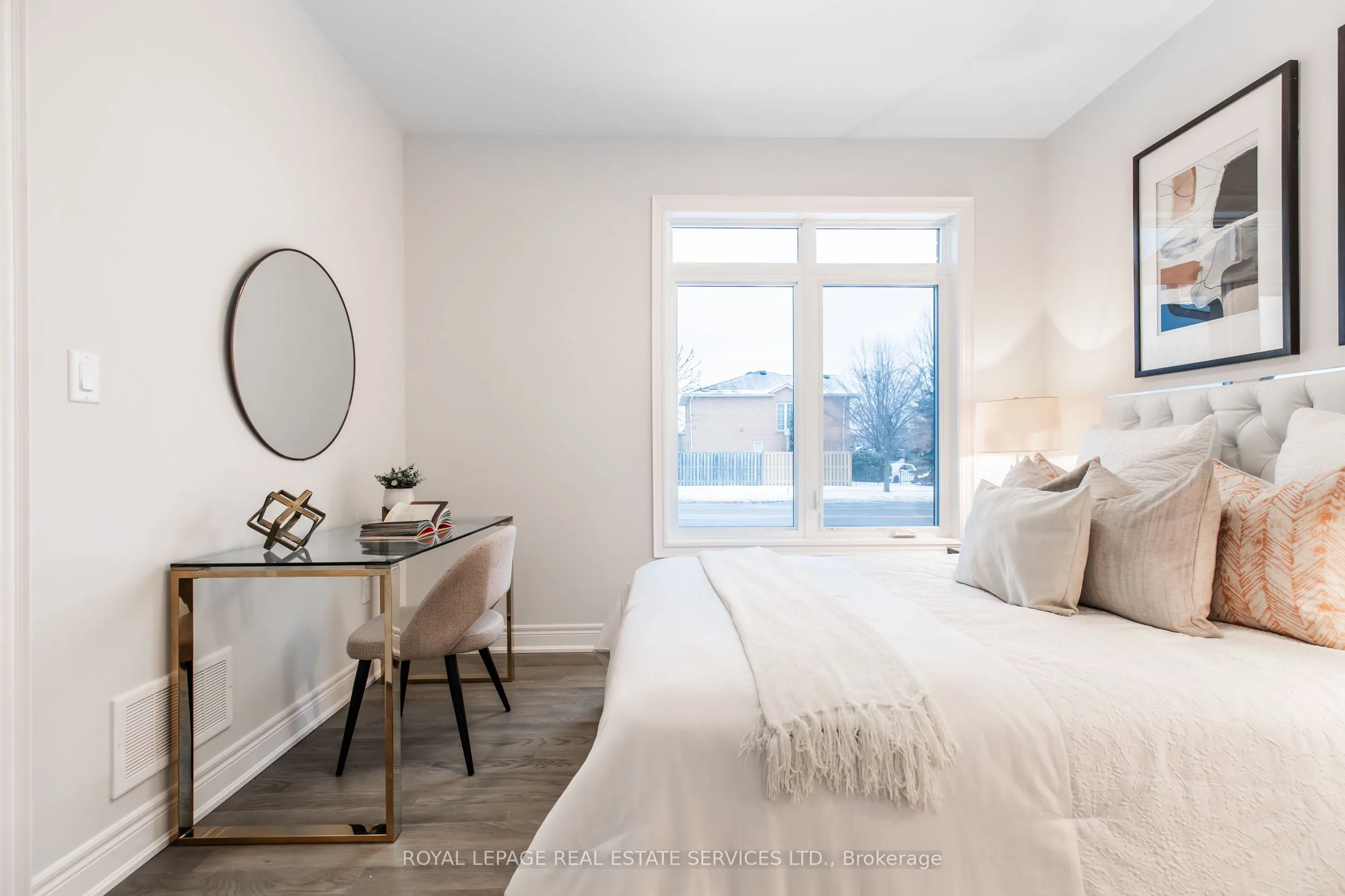 2733 Westoak Trails Boulevard