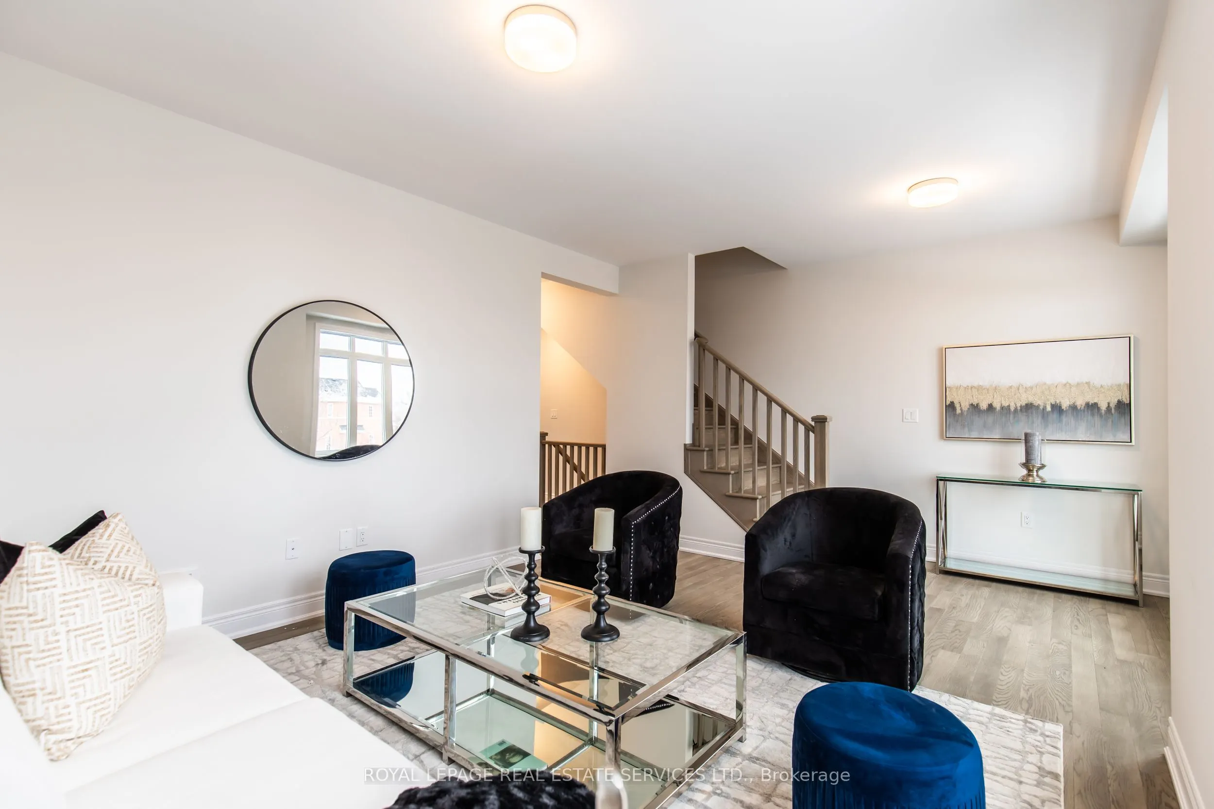 2733 Westoak Trails Boulevard