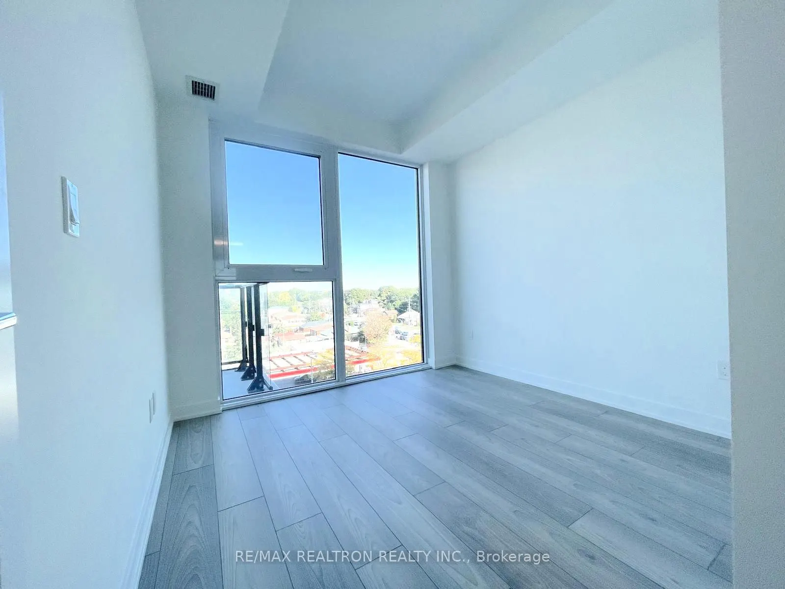 1007 The Queensway, #503