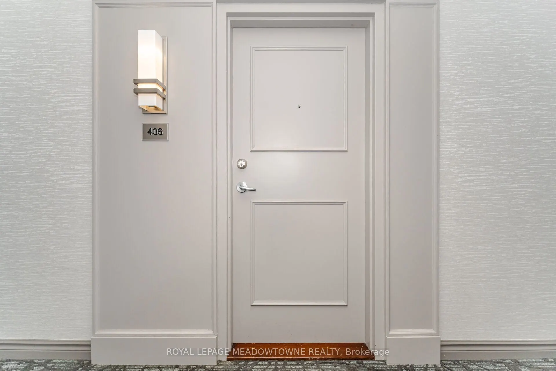 75 King Street E, #406