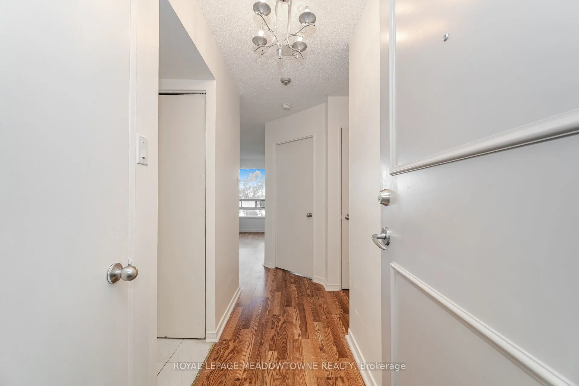 75 King Street E, #406