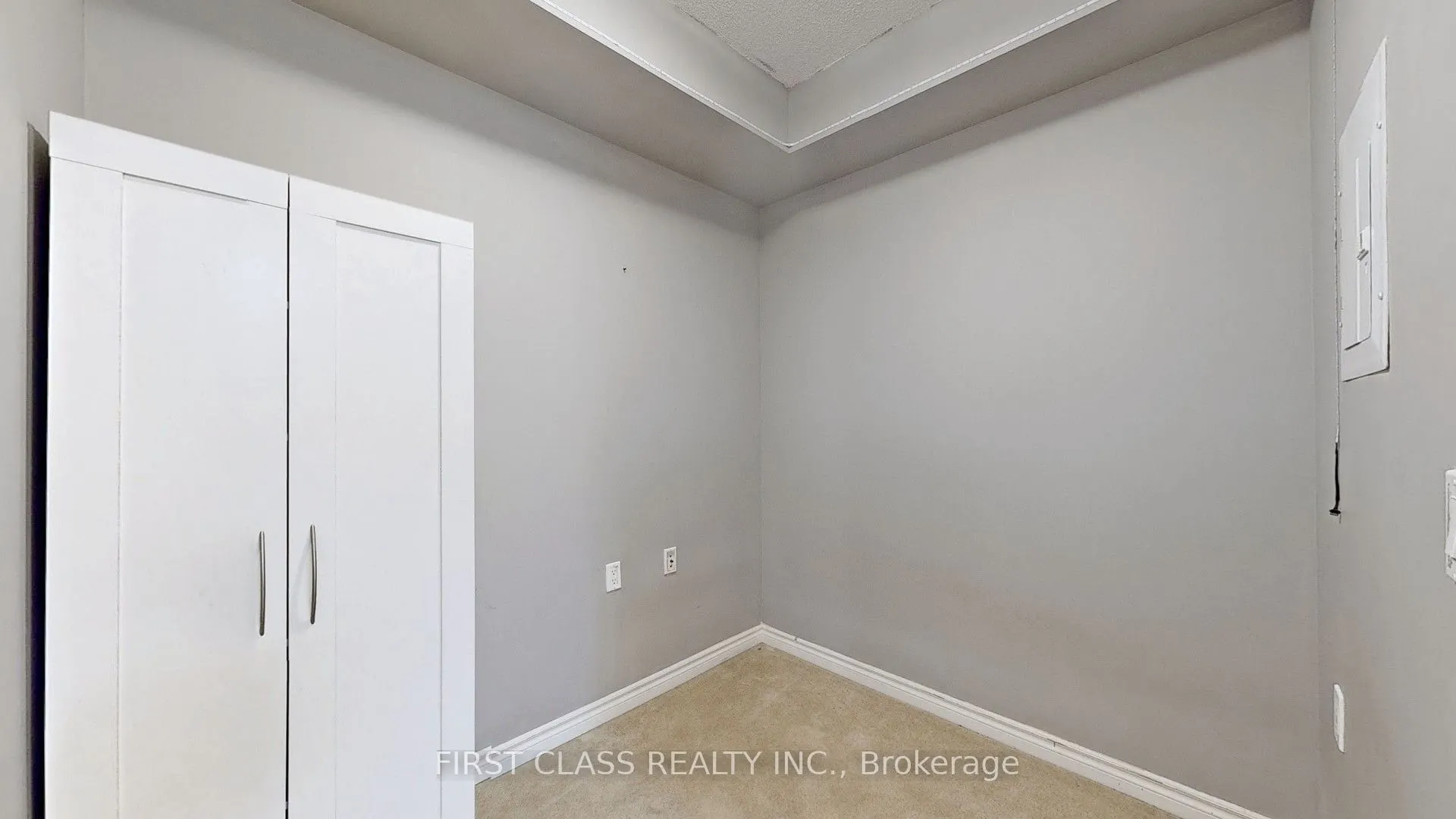 810 Scollard Court, #1201