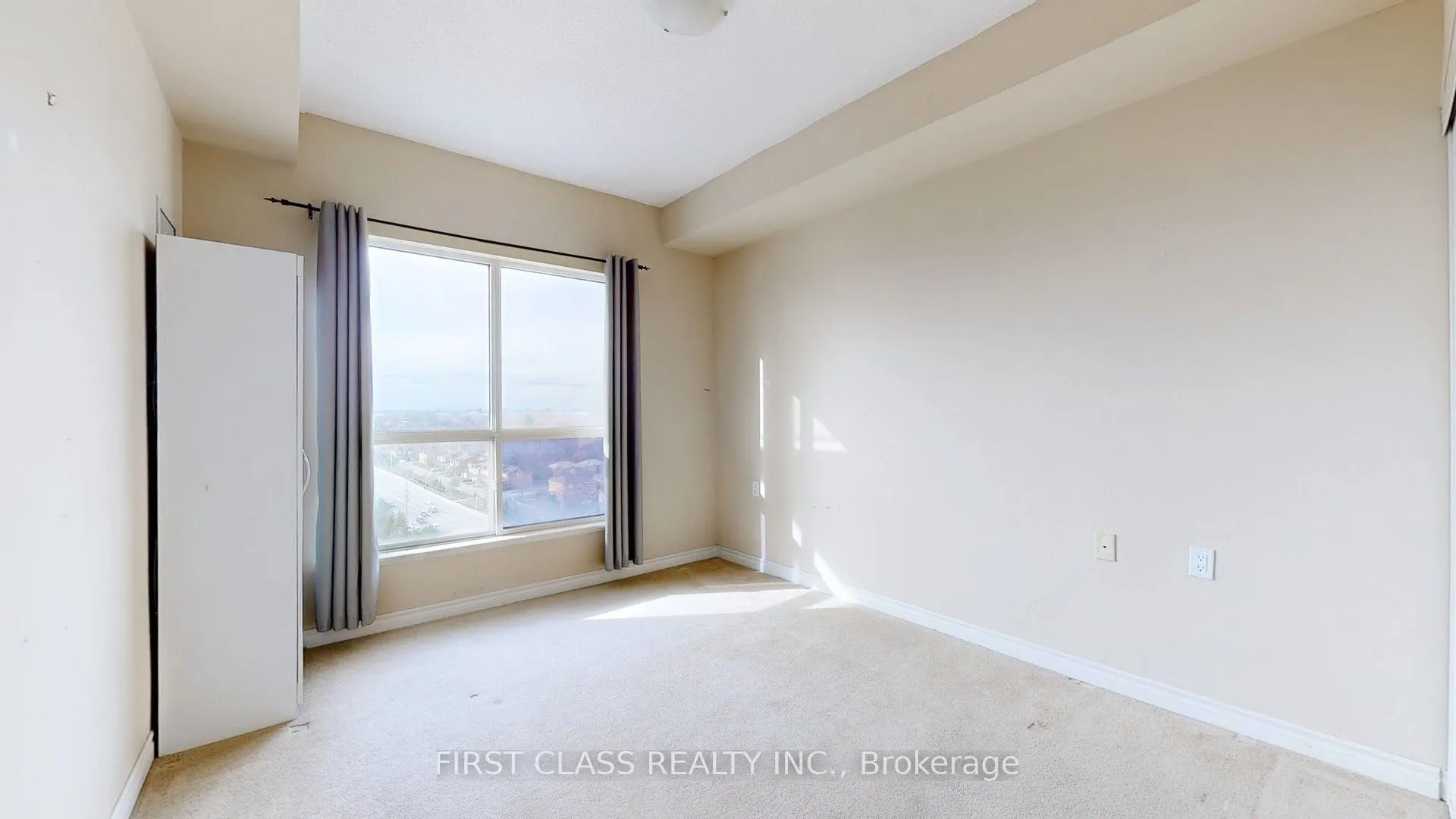 810 Scollard Court, #1201