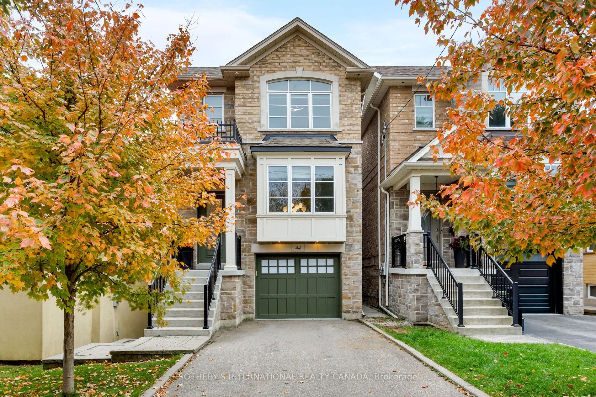 44 Forty First Street