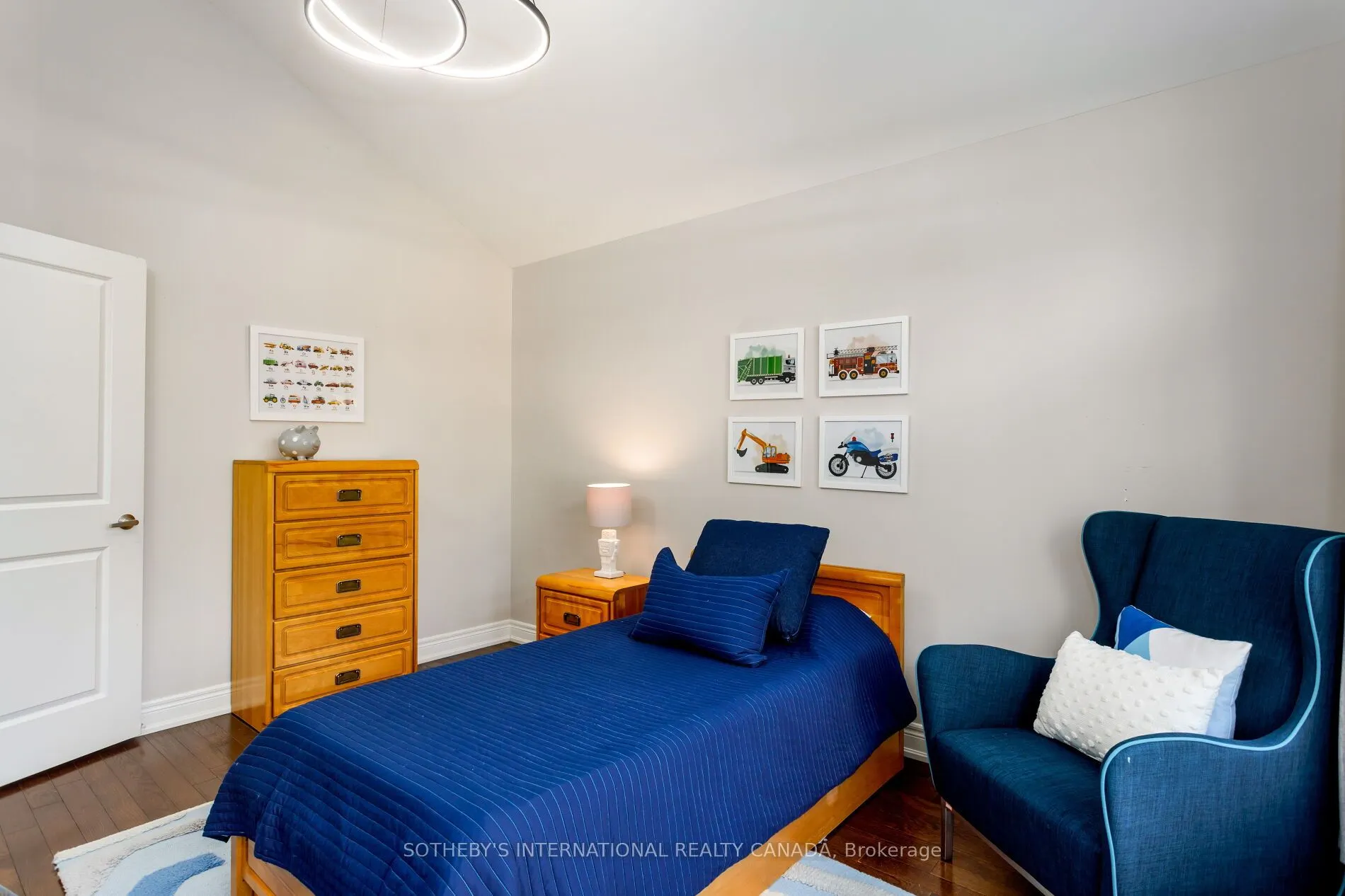 44 Forty First Street