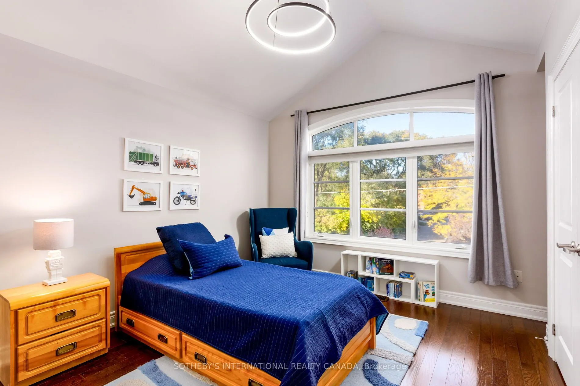 44 Forty First Street