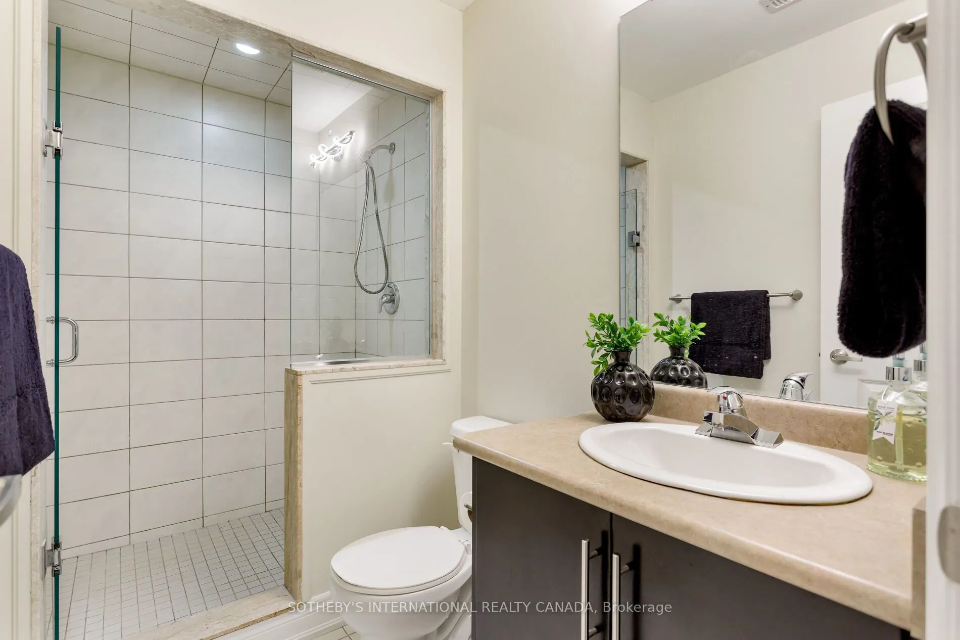 44 Forty First Street