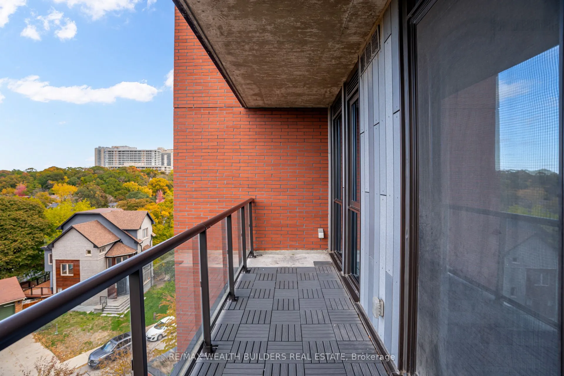 2118 Bloor Street W, #511