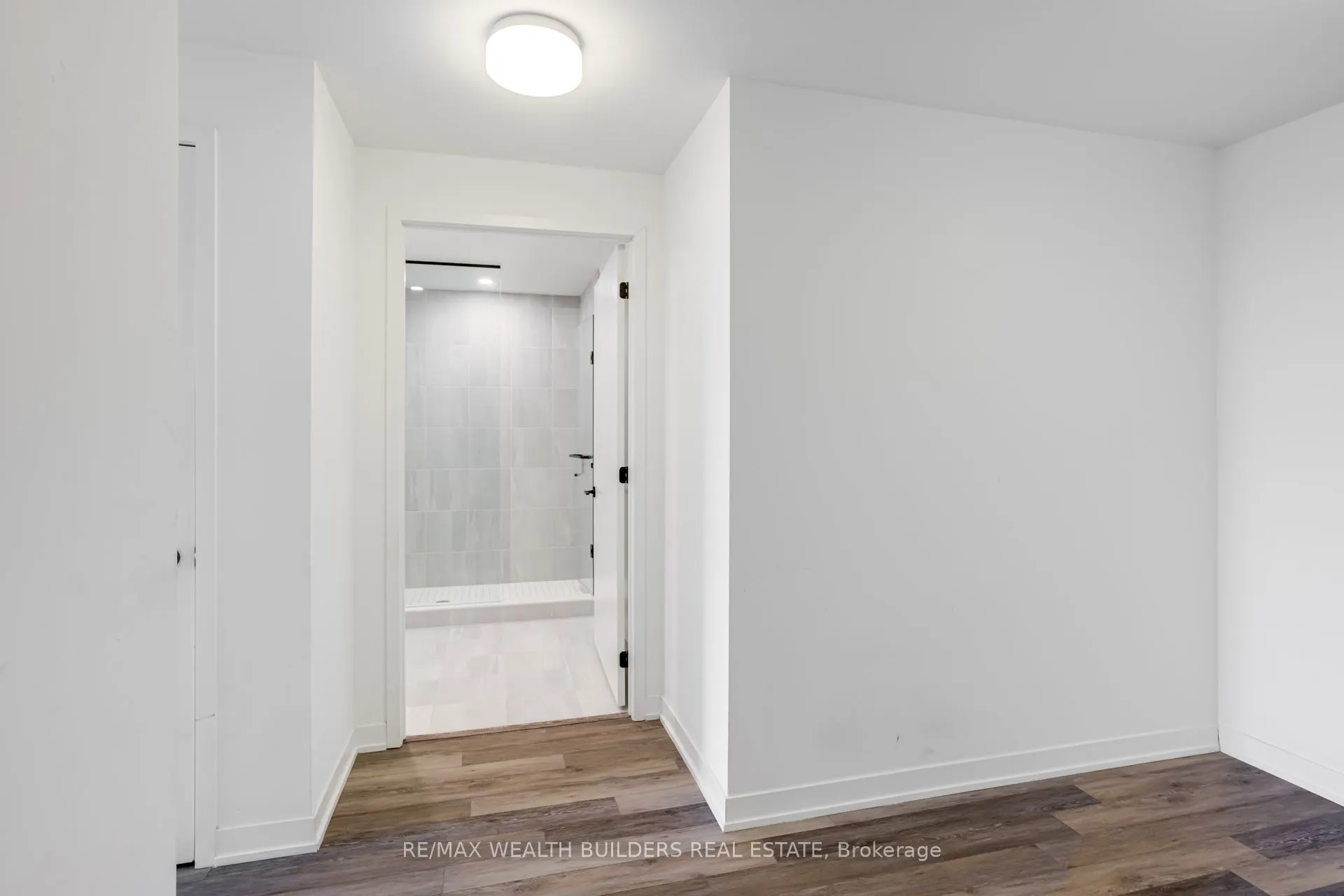 2118 Bloor Street W, #511