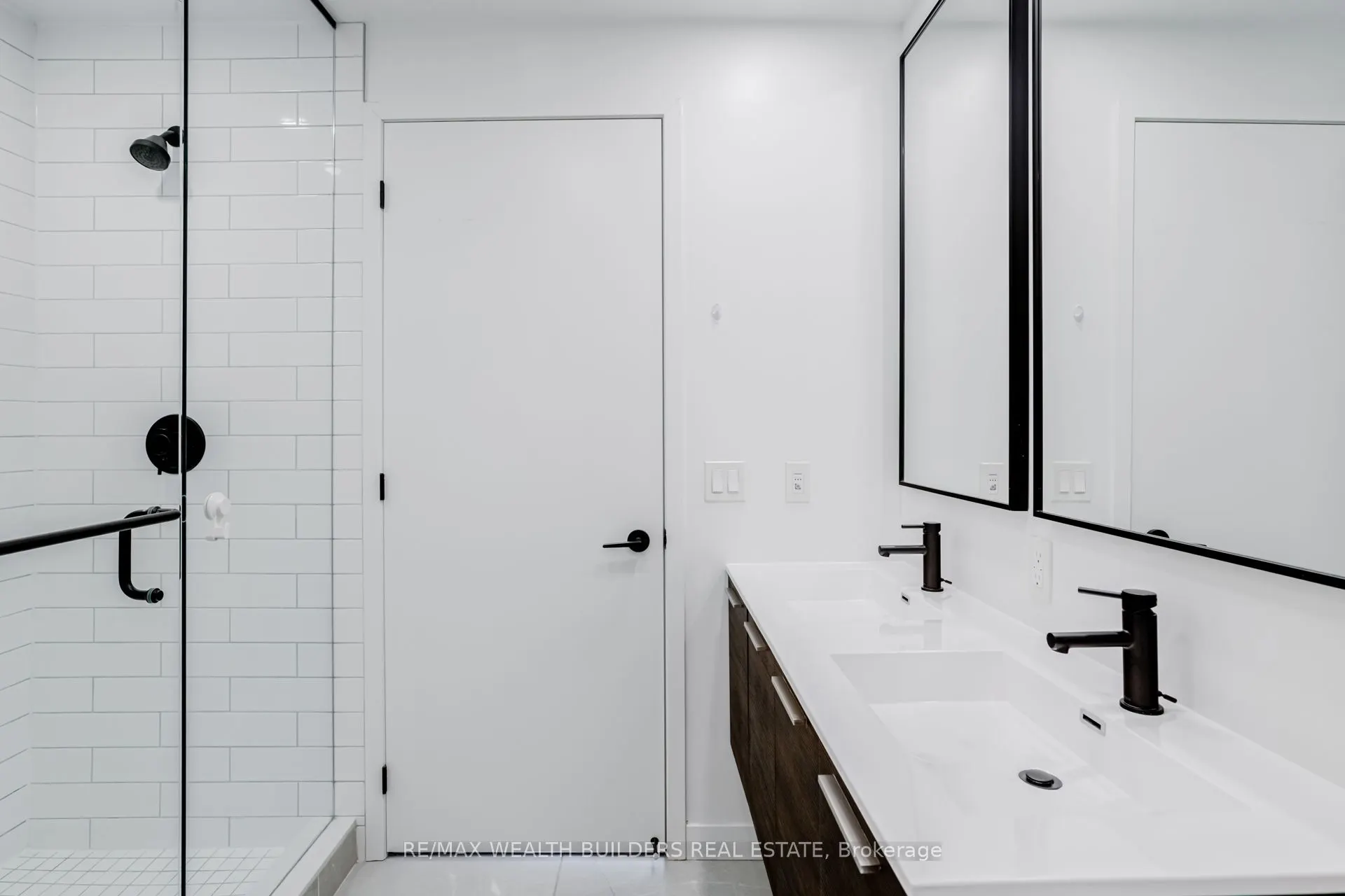 2118 Bloor Street W, #511