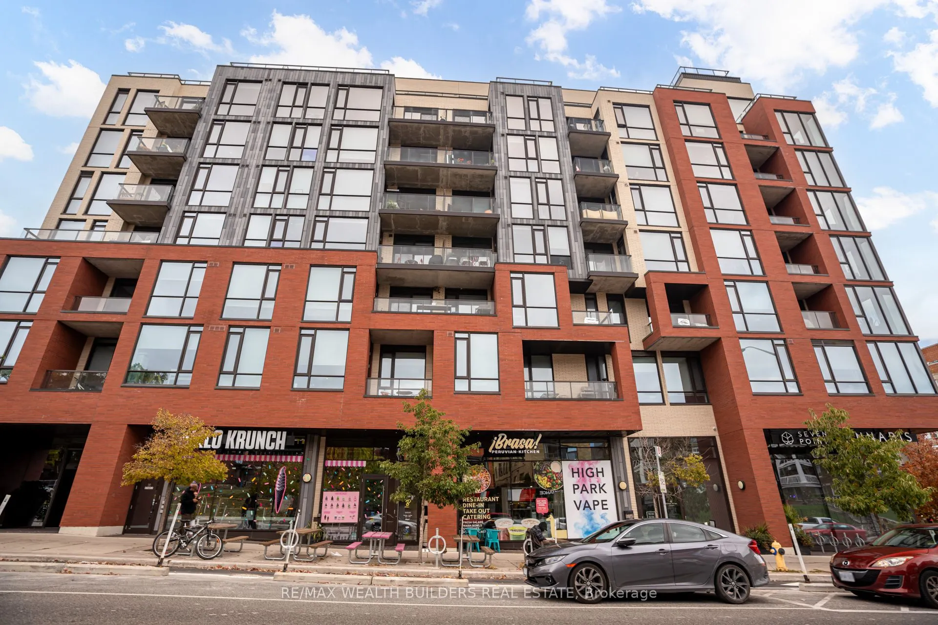 2118 Bloor Street W, #511