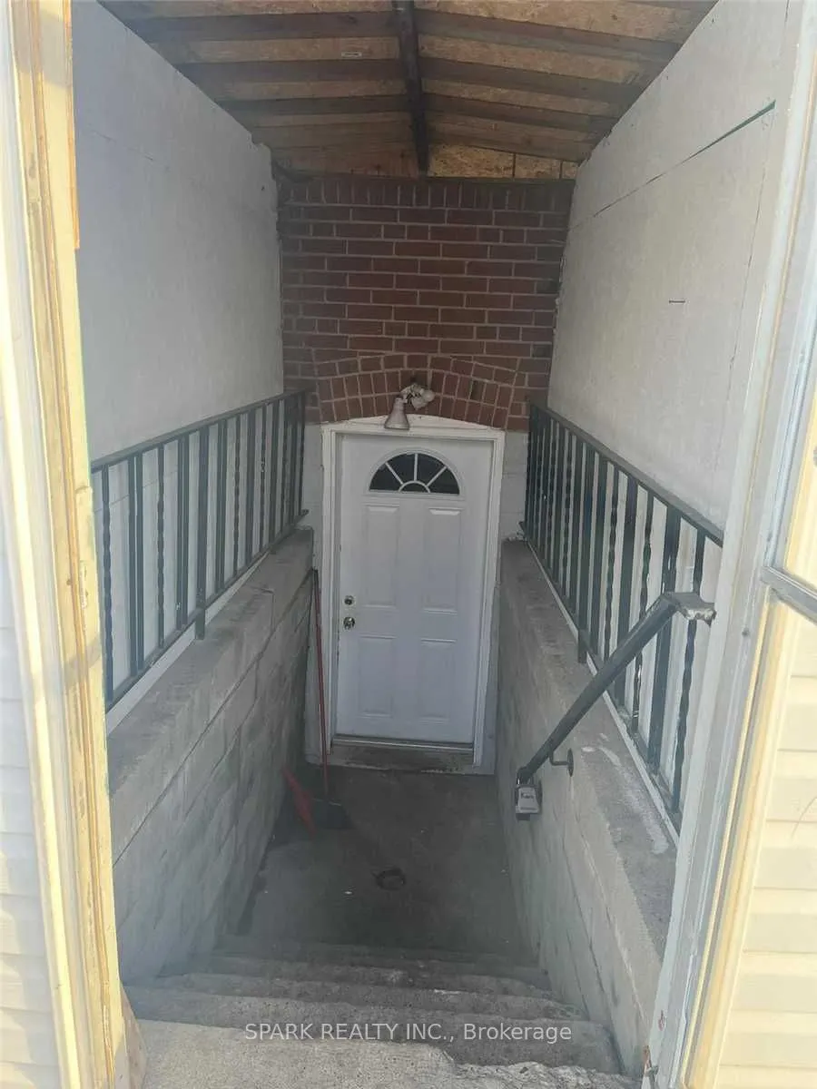 55 Moore Street, #BSMT