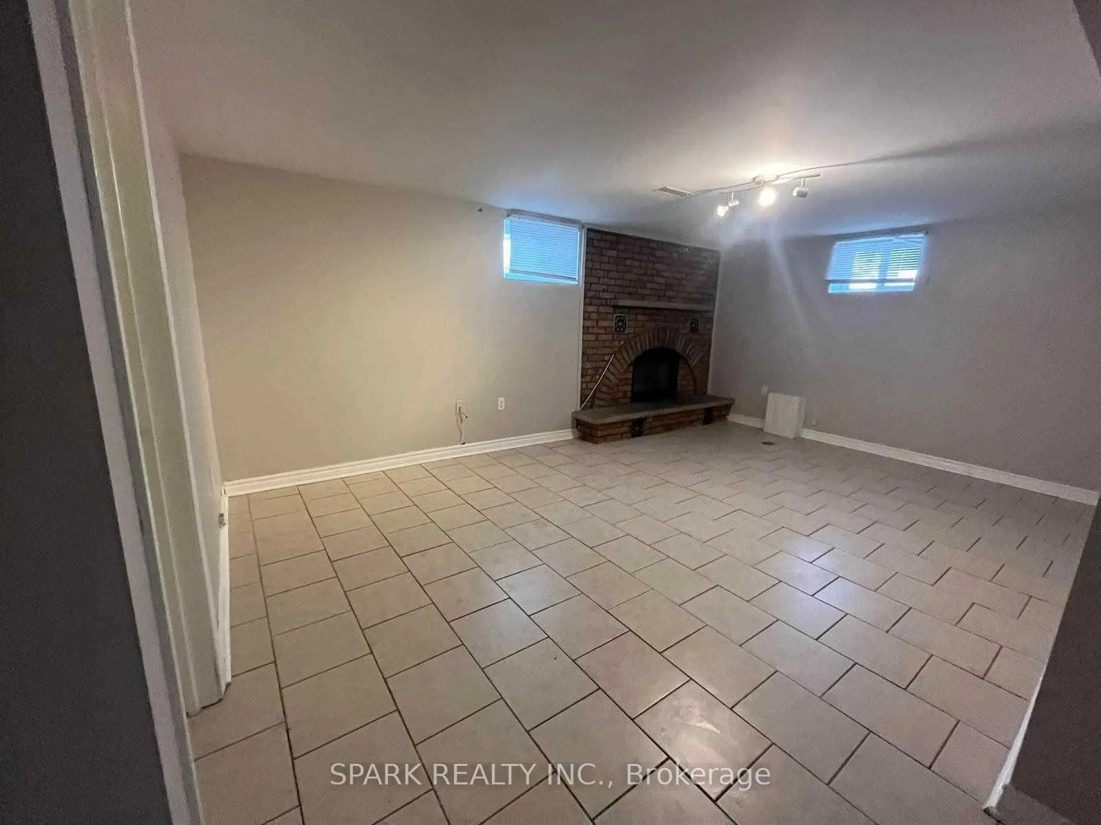 55 Moore Street, #BSMT