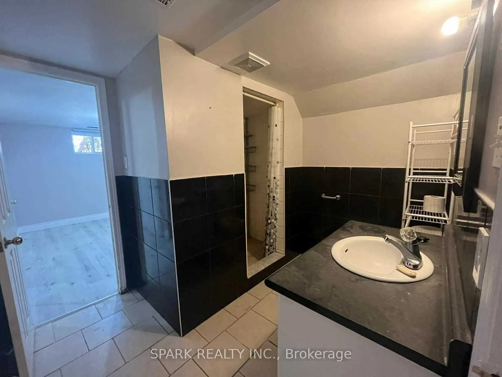 55 Moore Street, #BSMT