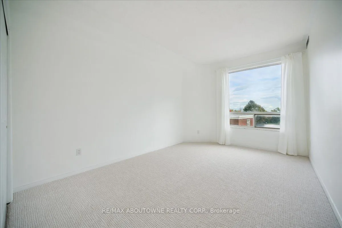 2511 Lakeshore Road W, #314