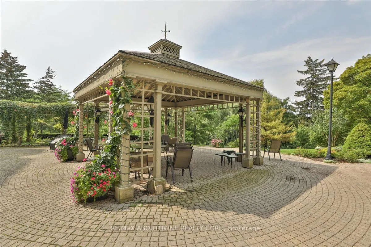 2511 Lakeshore Road W, #314