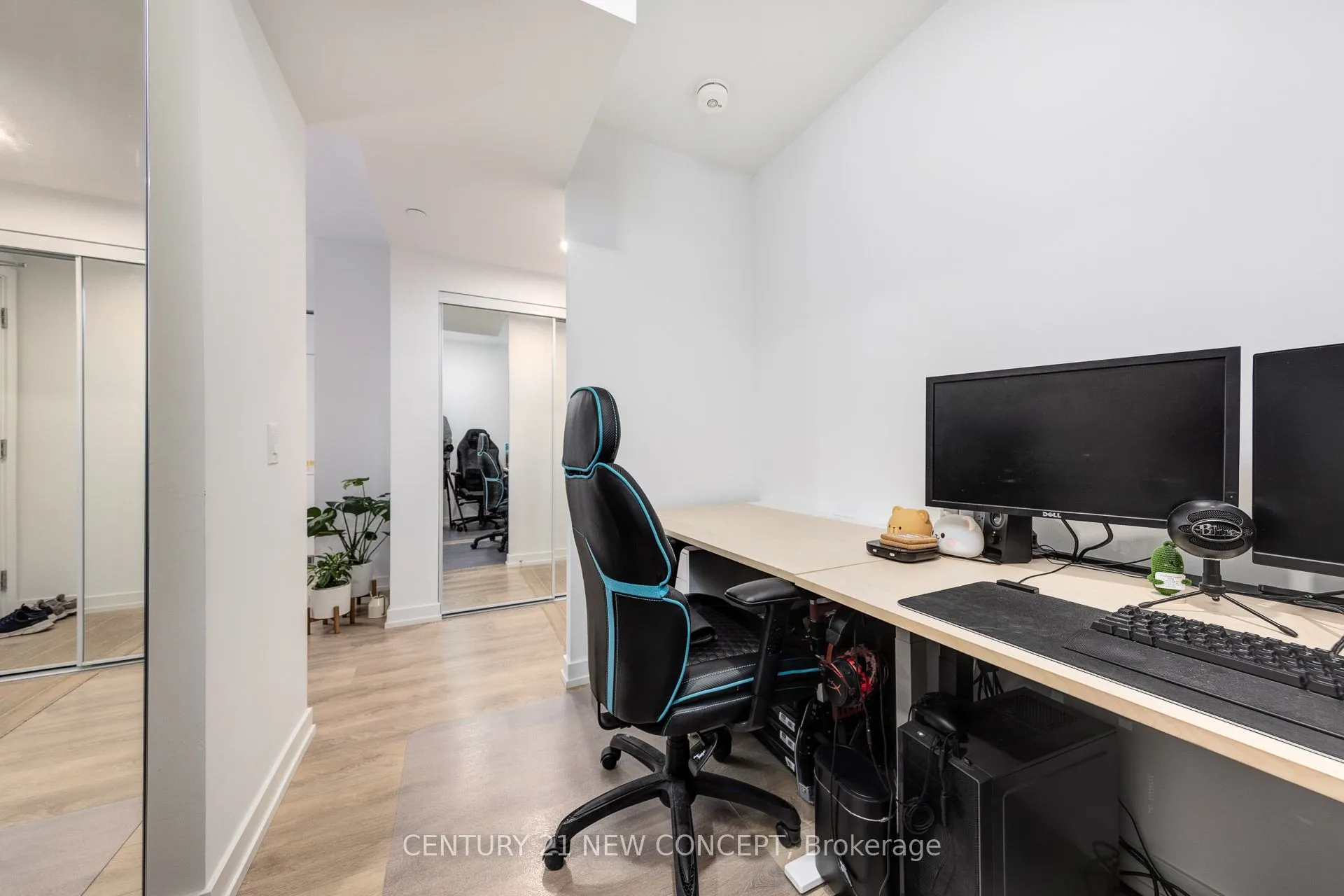 1100 Sheppard Avenue W, #711