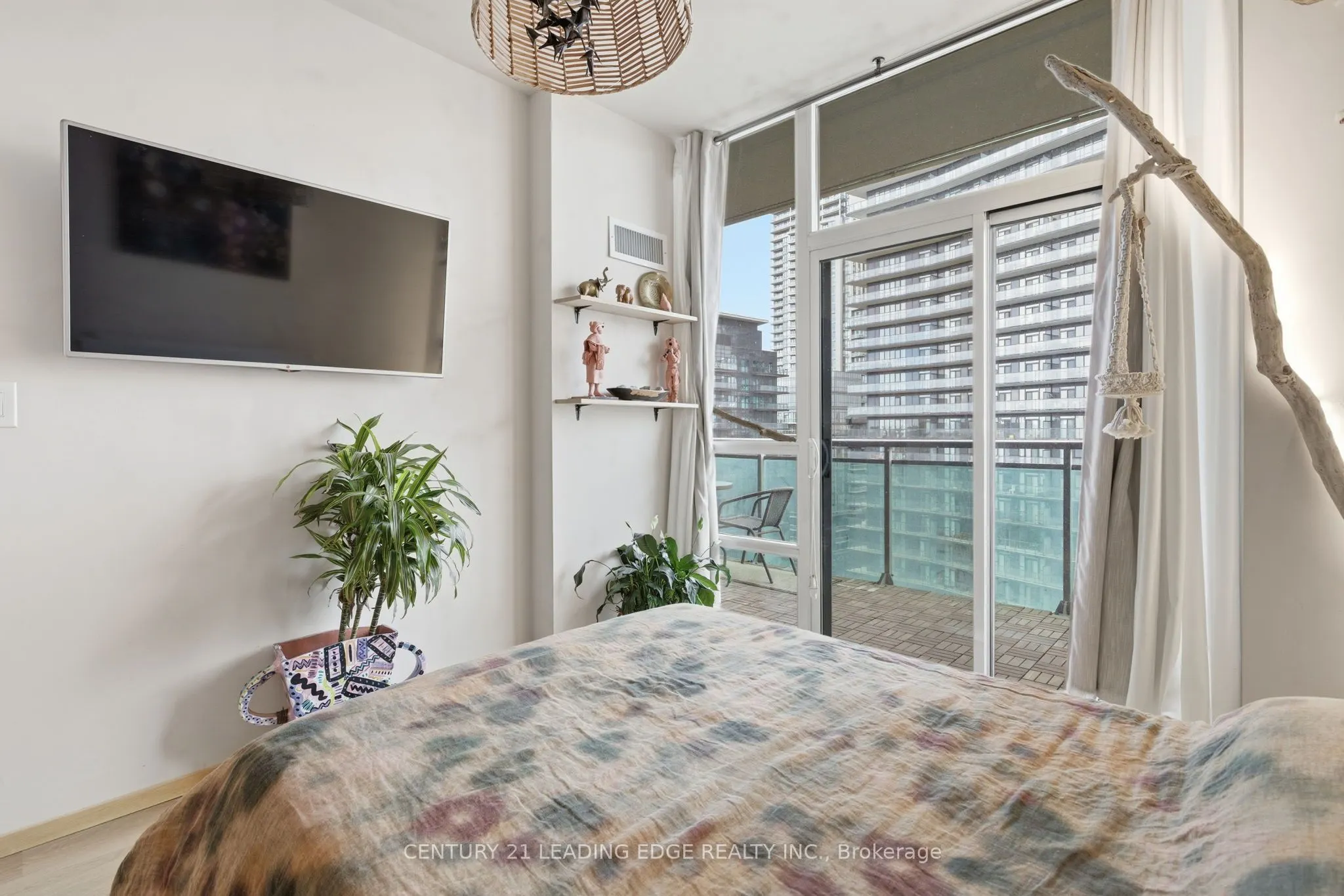 16 Brookers Lane, #1201