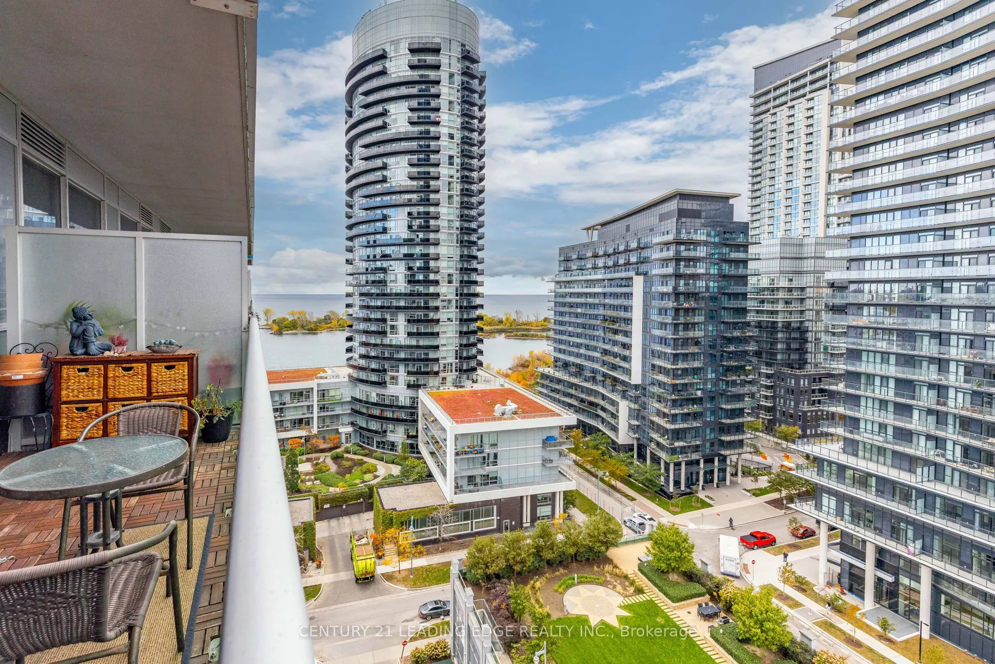 16 Brookers Lane, #1201