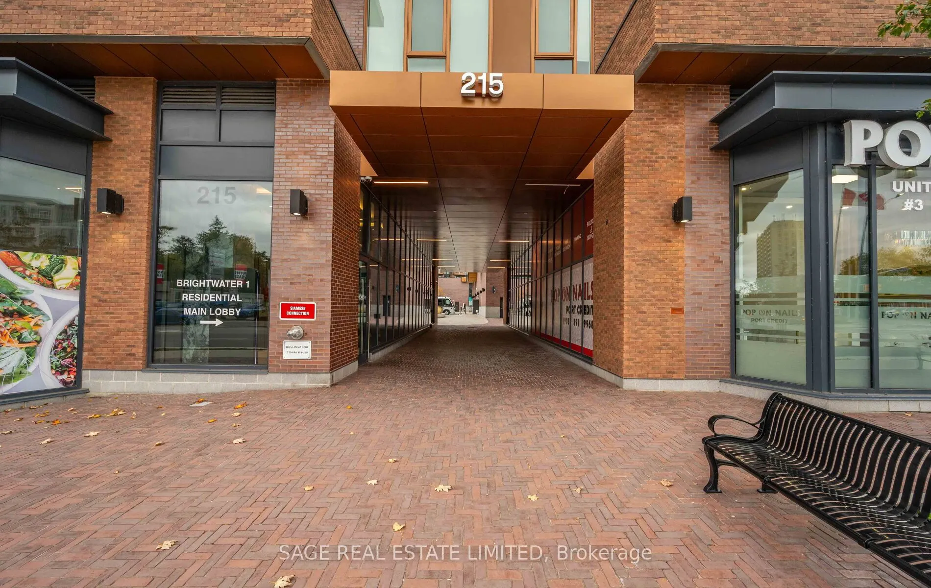 215 Lakeshore Road W, #330