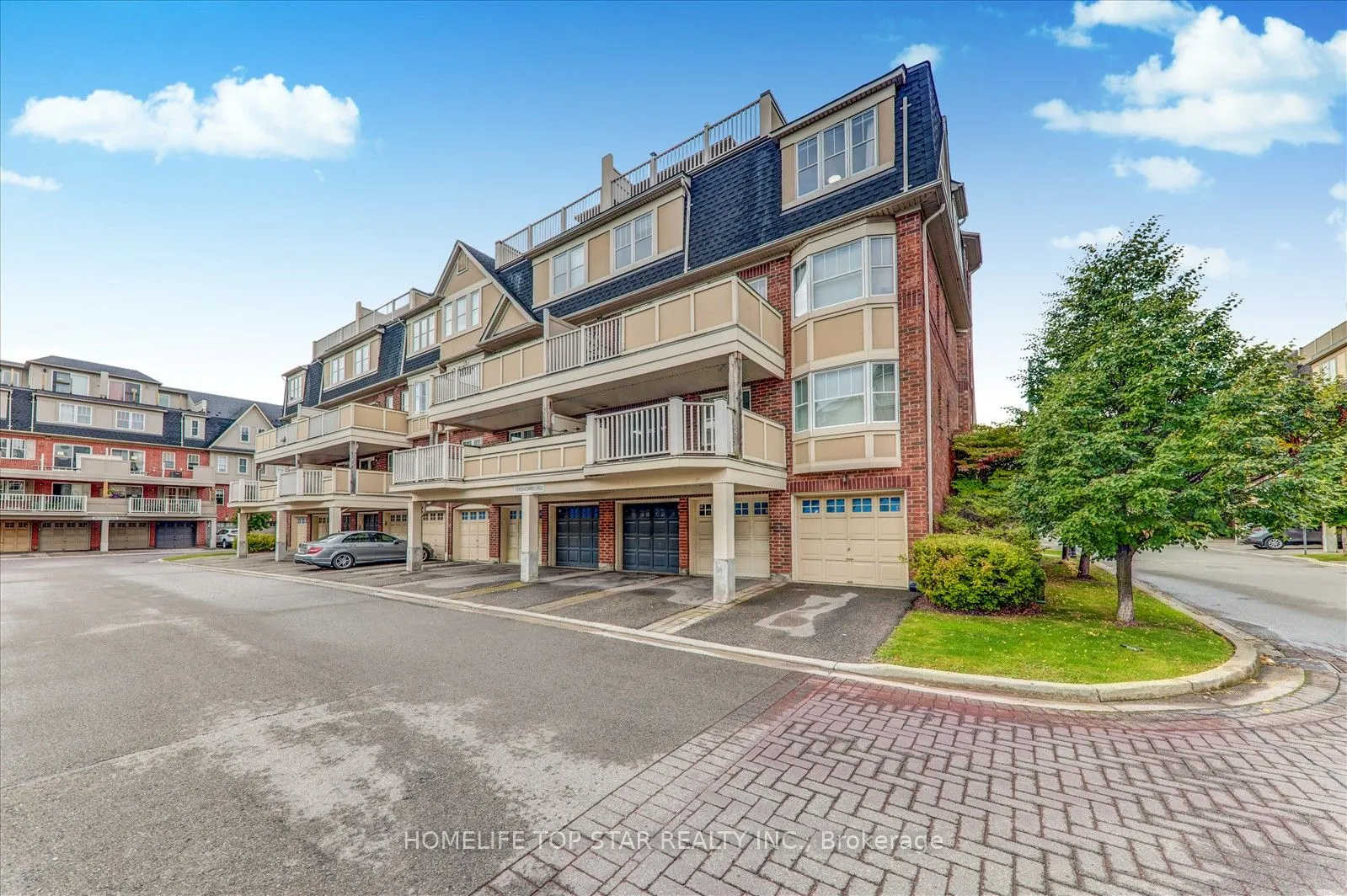 710 Neighbourhood Circle, #6