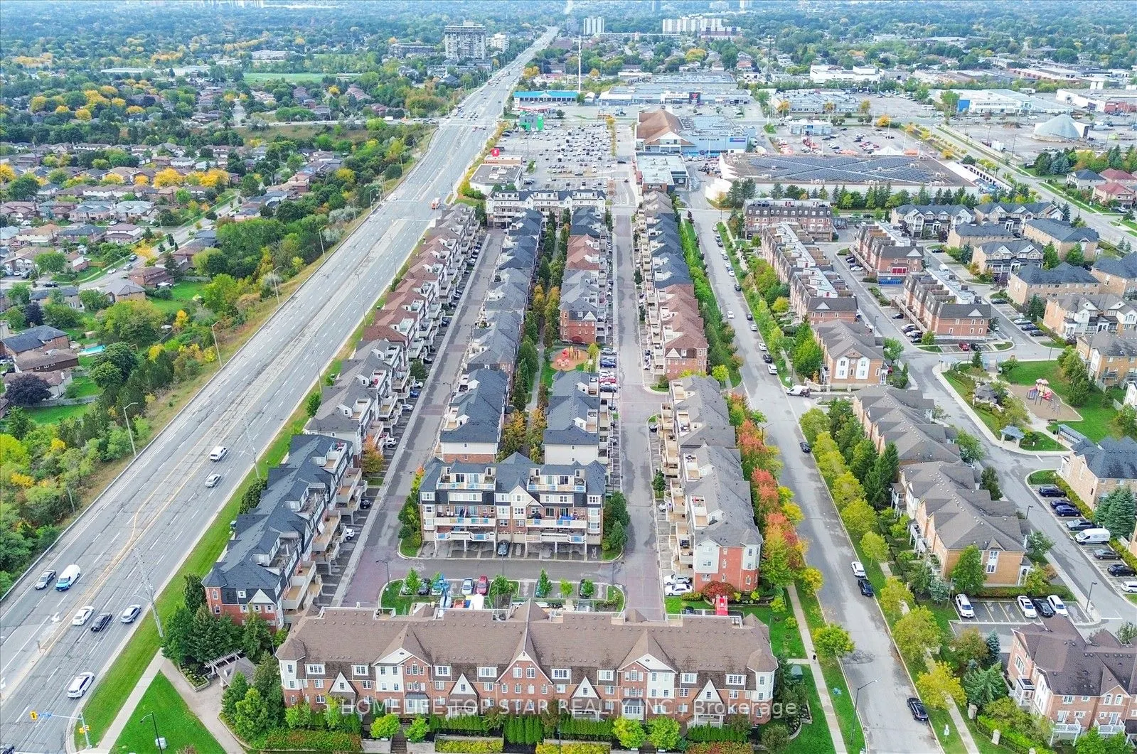 710 Neighbourhood Circle, #6